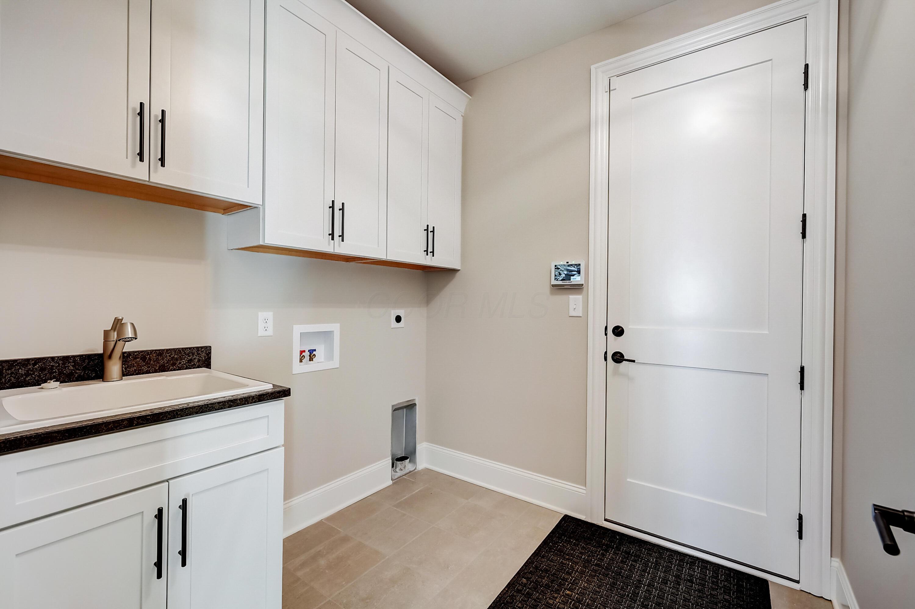 105 Barrington Place Property Photo 19