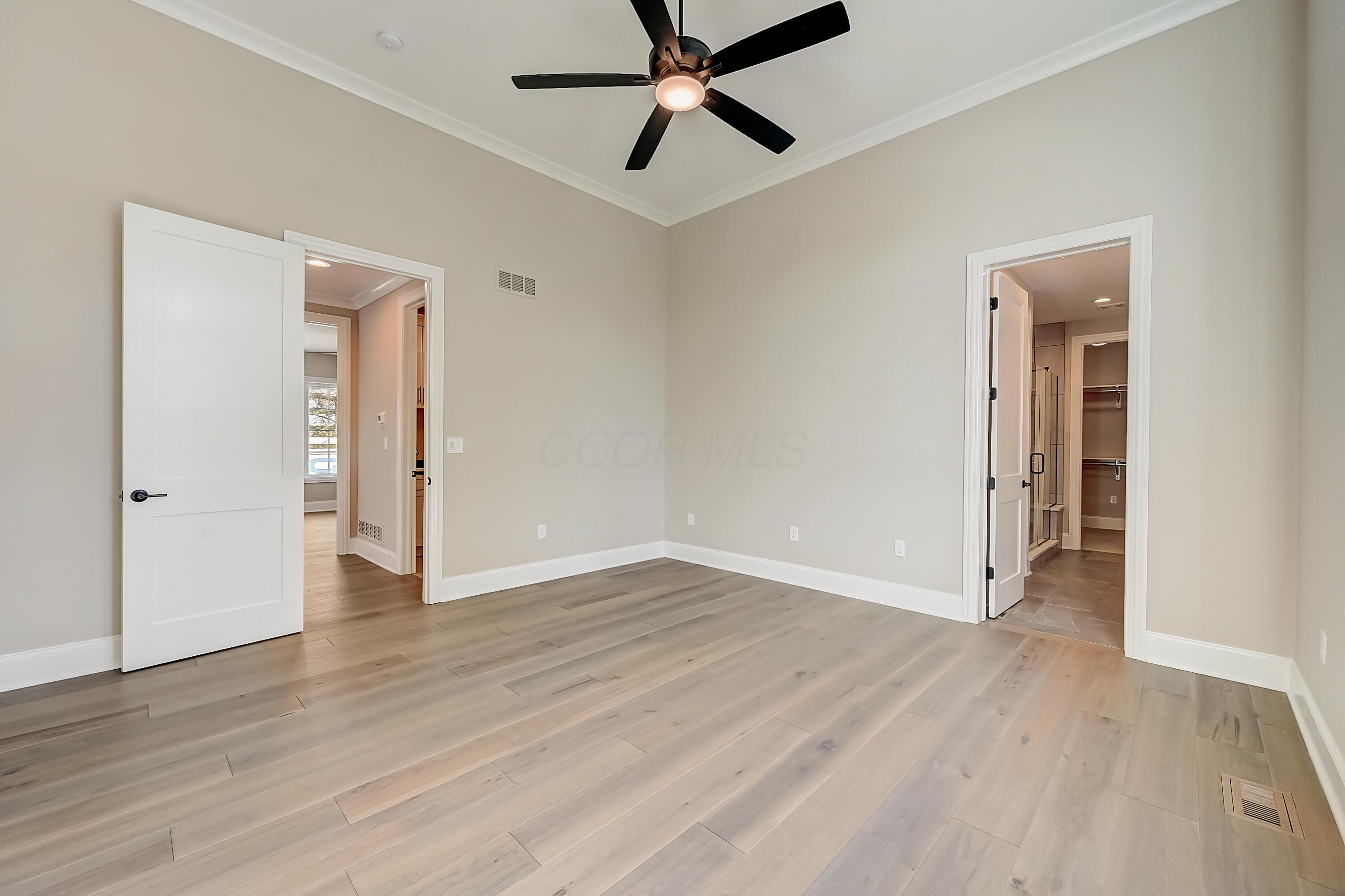 105 Barrington Place Property Photo 21
