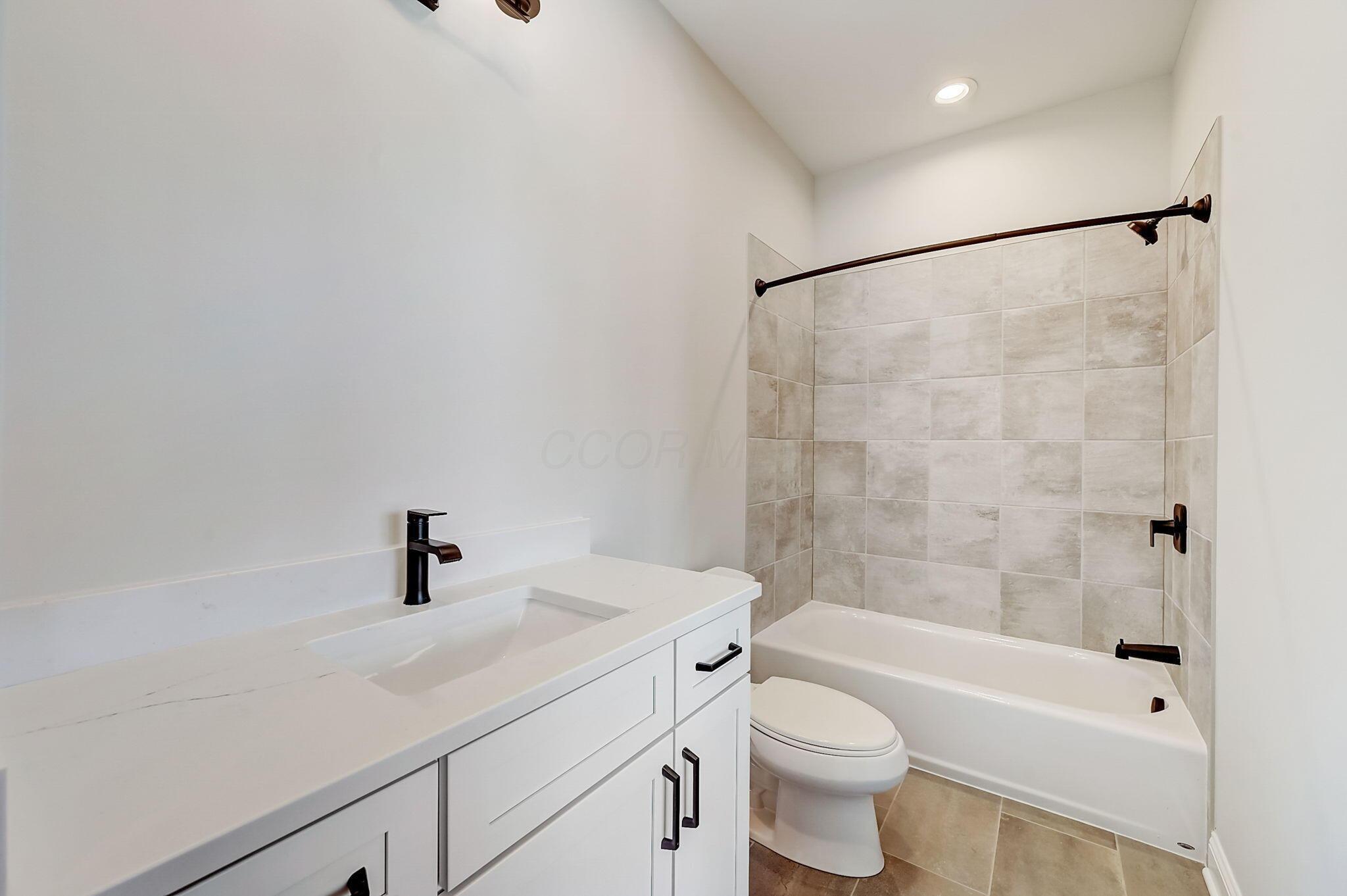 181 Chedworth Row Property Photo 22