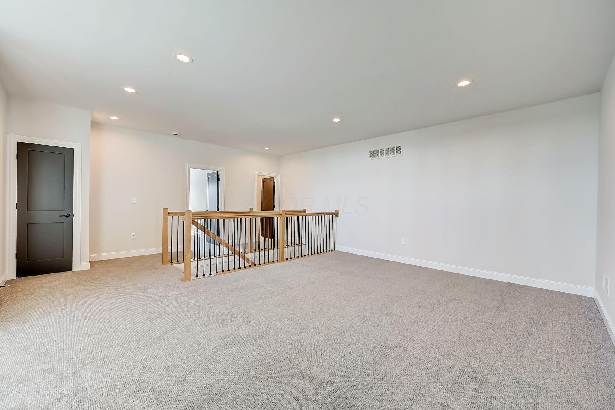 181 Chedworth Row Property Photo 28