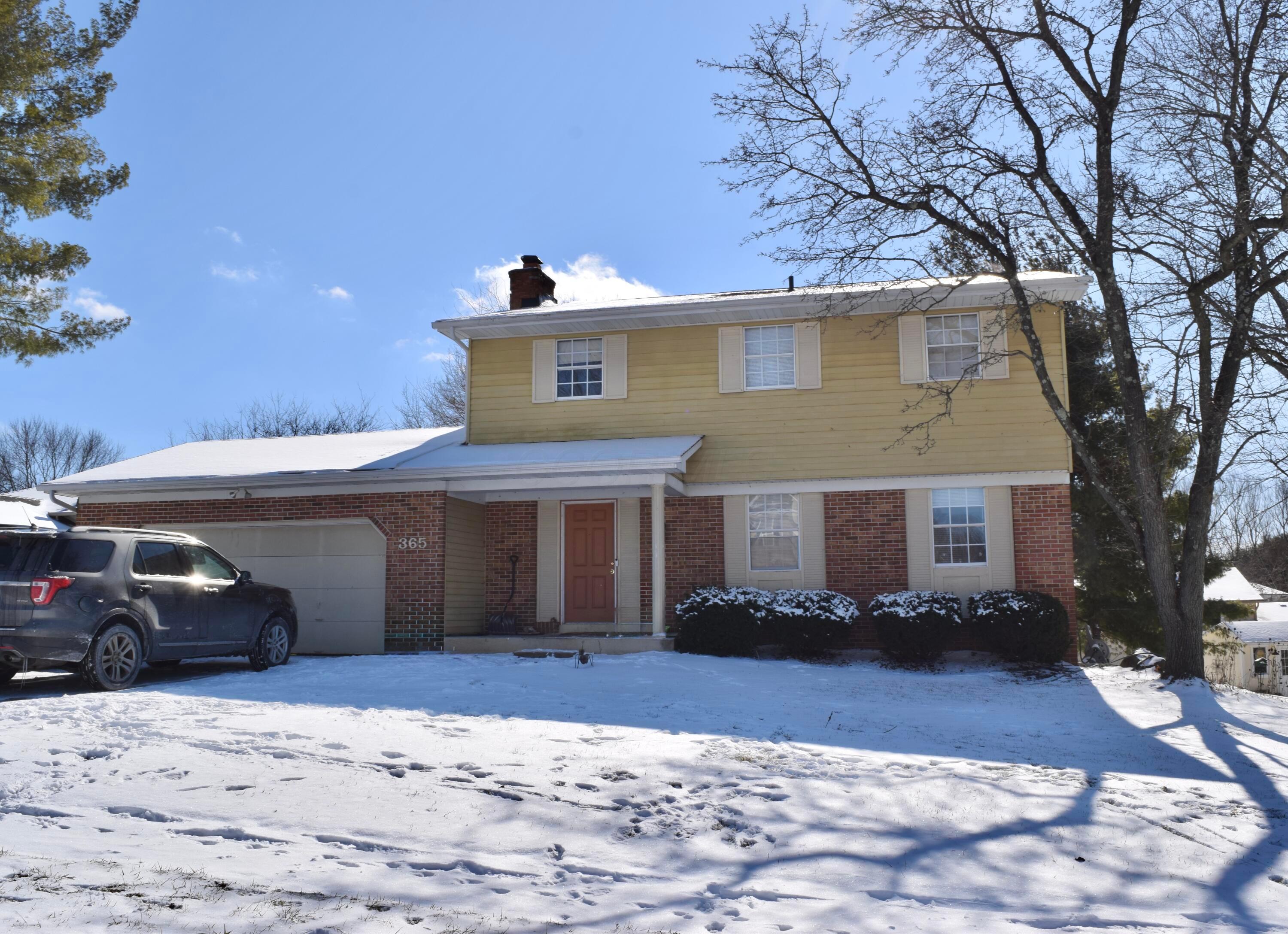365 Quail Hollow Court Property Photo 1