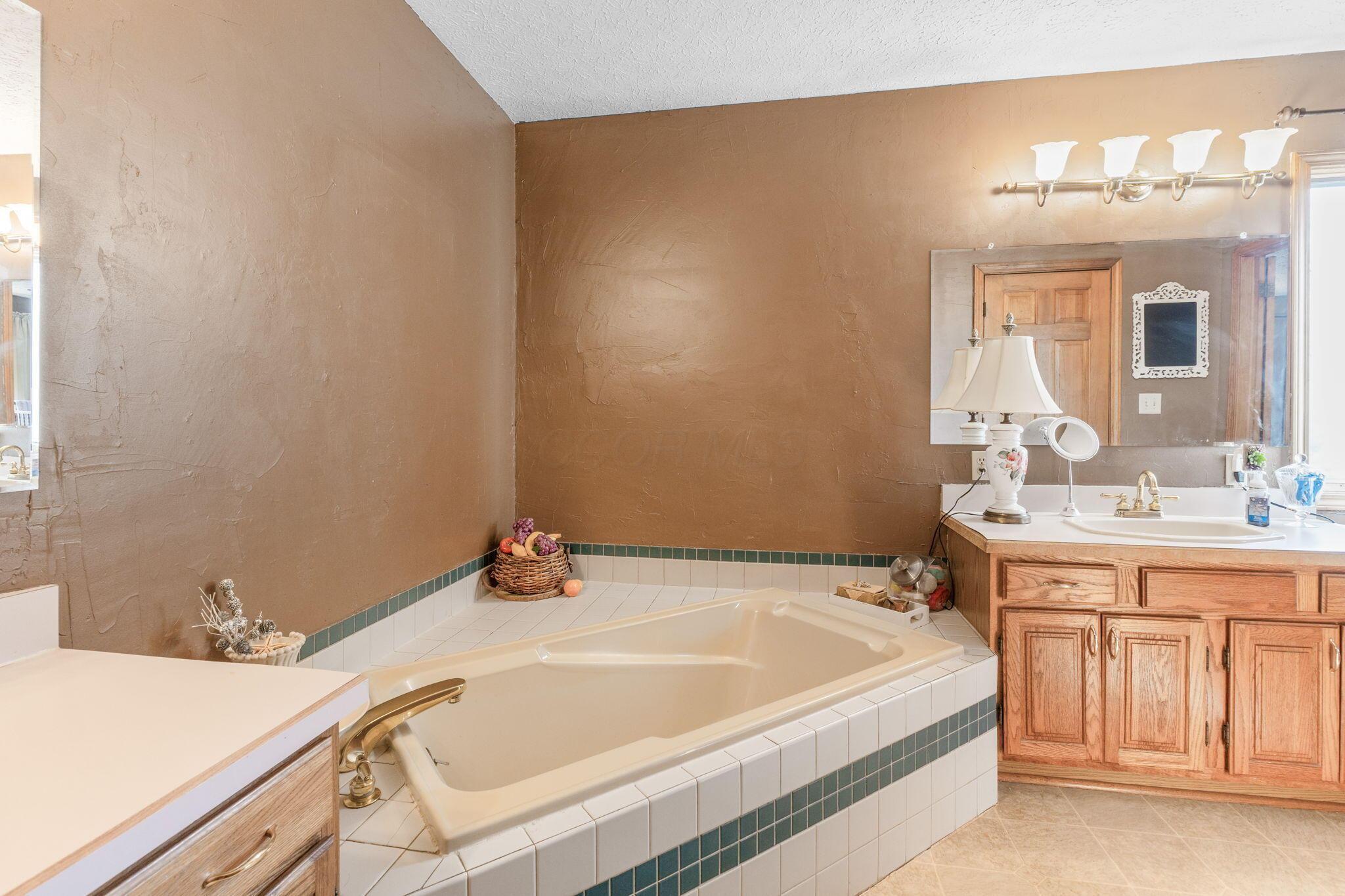 5193 Betonywood Place Property Photo 63