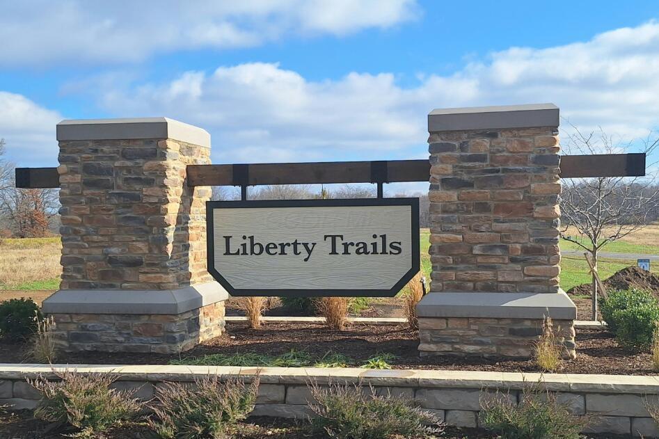 1937 Liberty Trail Property Photo 2