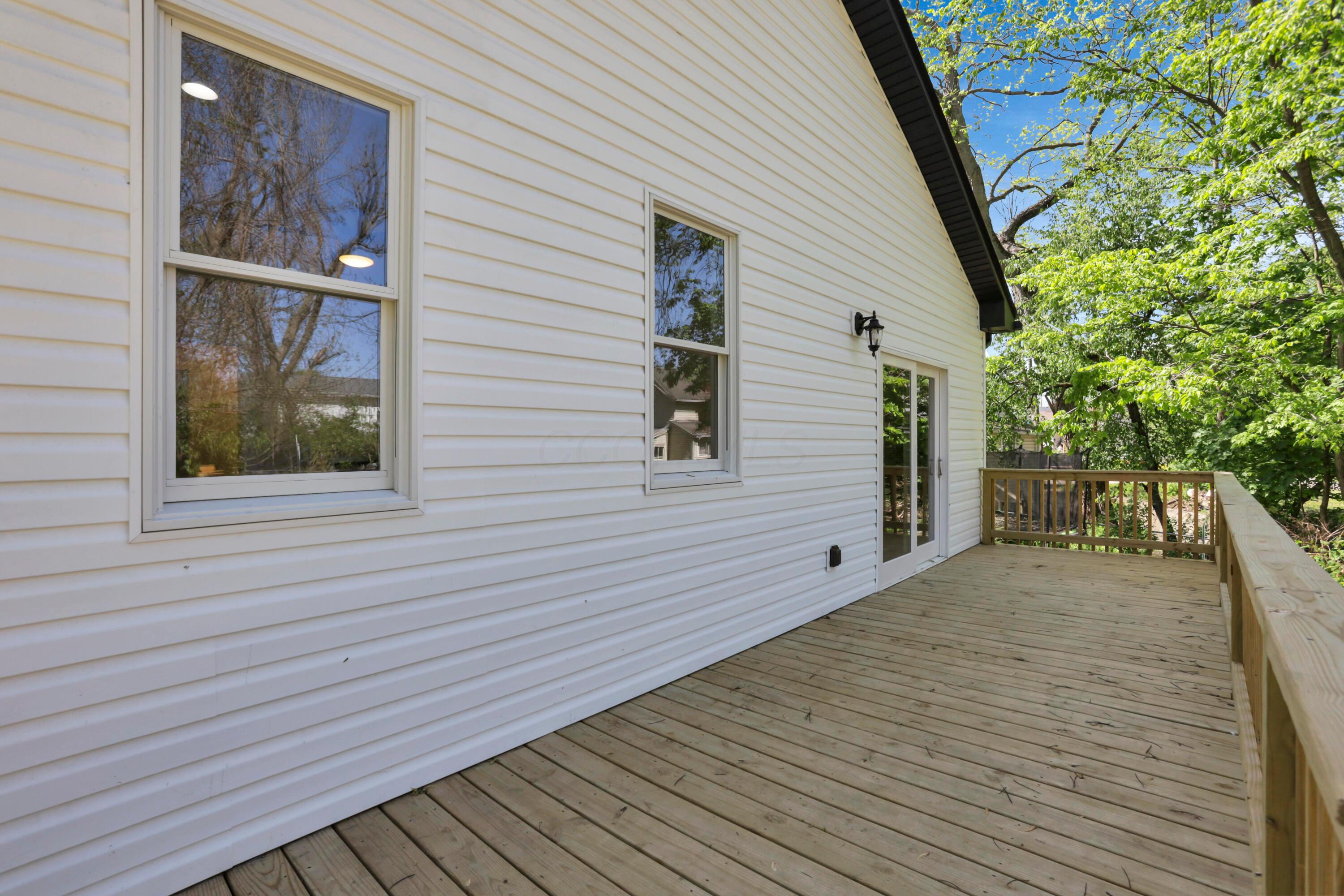 344 Buckingham Street Property Photo 12