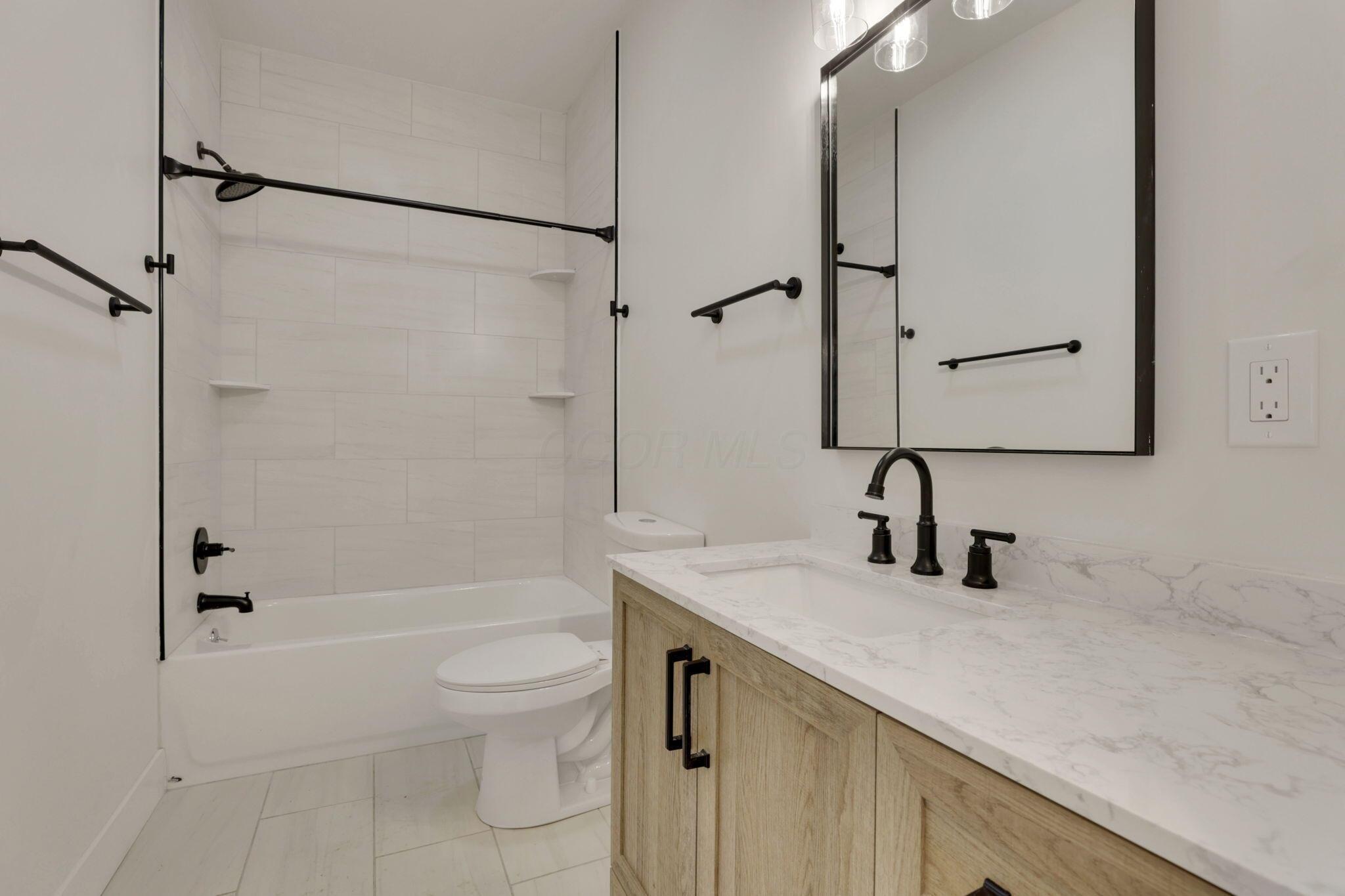 344 Buckingham Street Property Photo 45