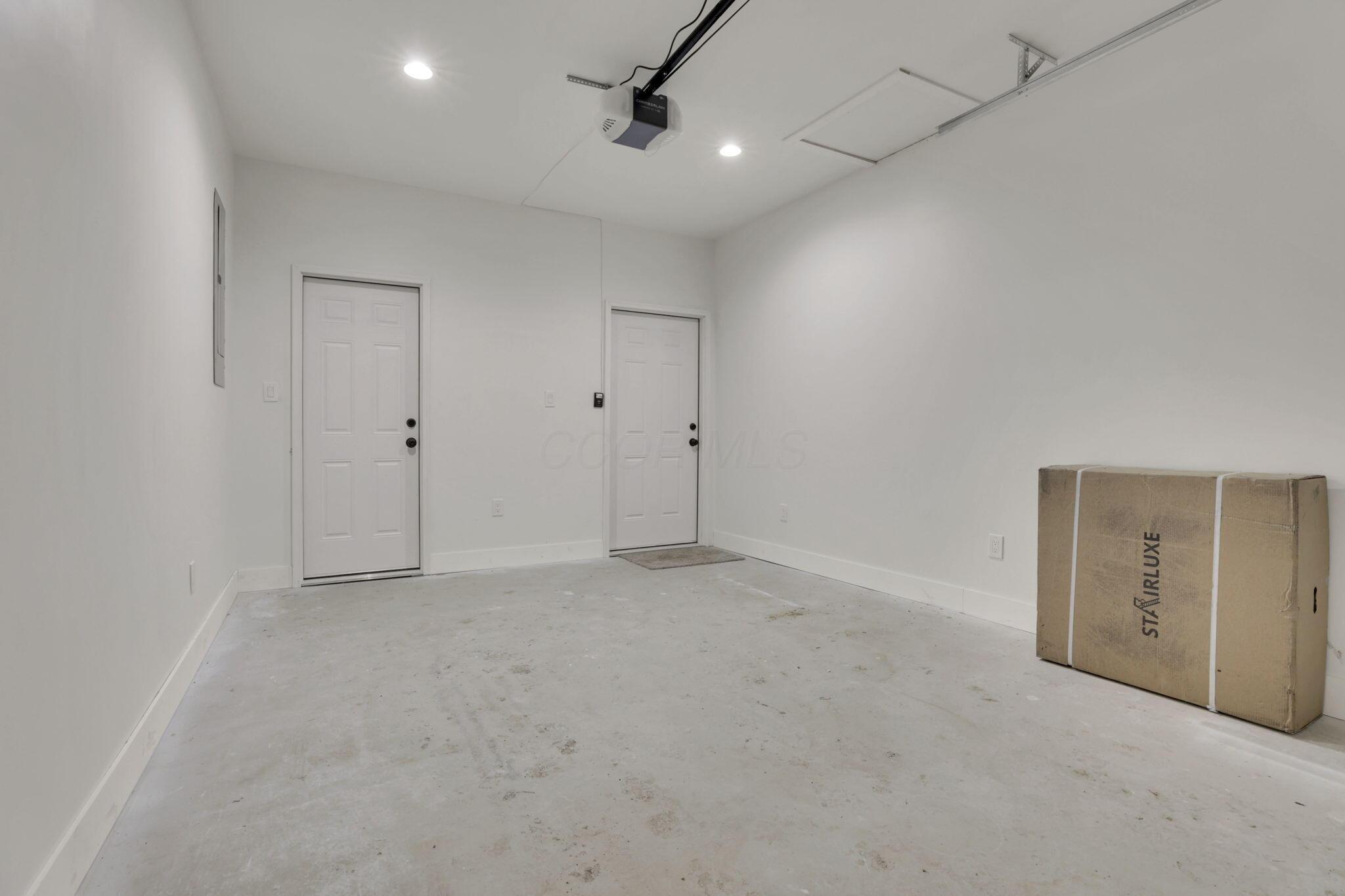 344 Buckingham Street Property Photo 55