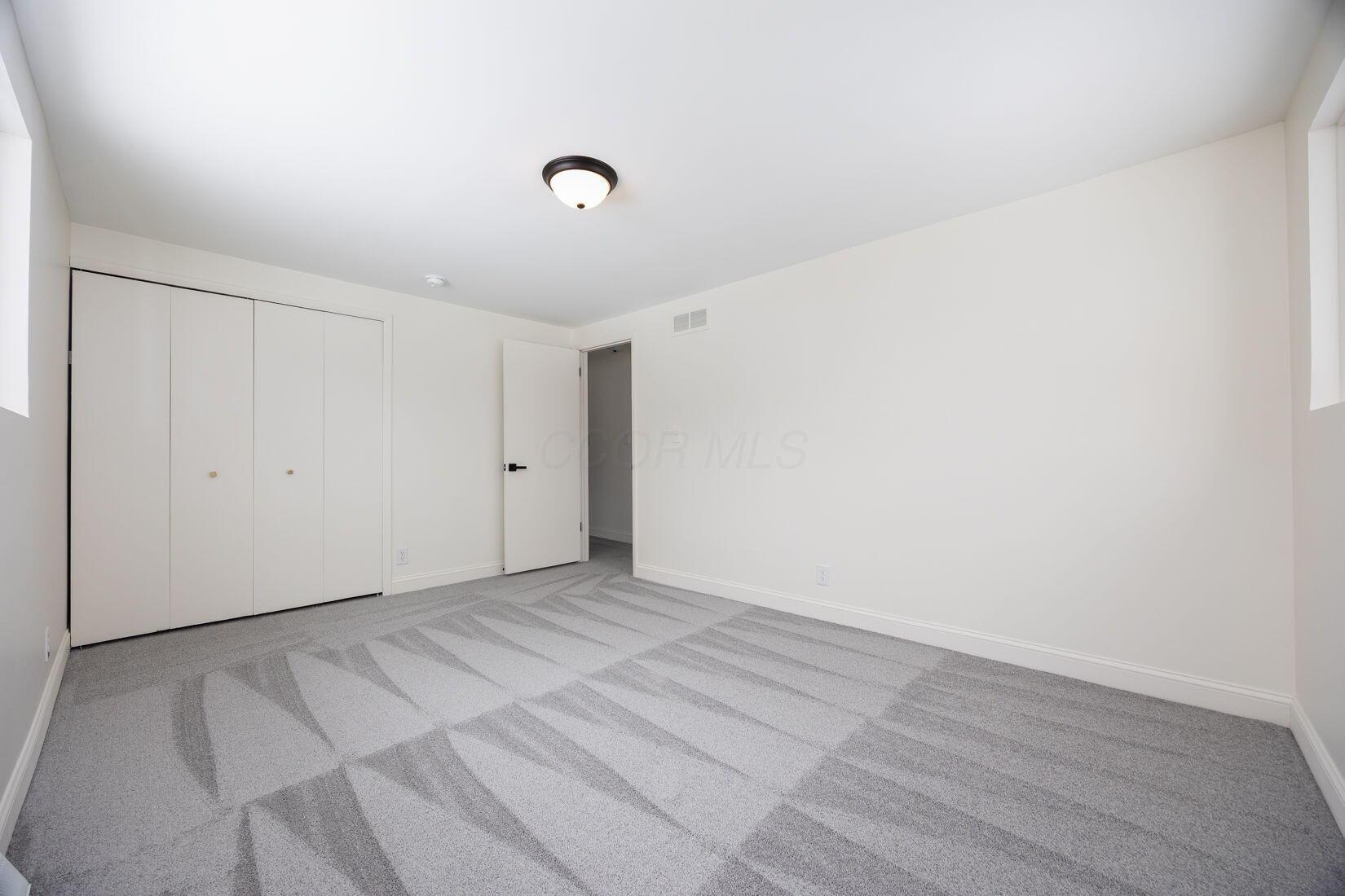 538 Leacrest Place E Property Photo 18