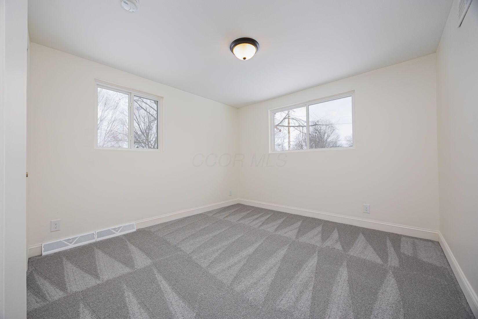 538 Leacrest Place E Property Photo 19