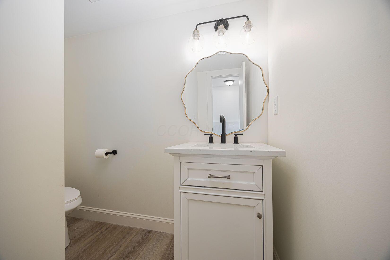 538 Leacrest Place E Property Photo 30