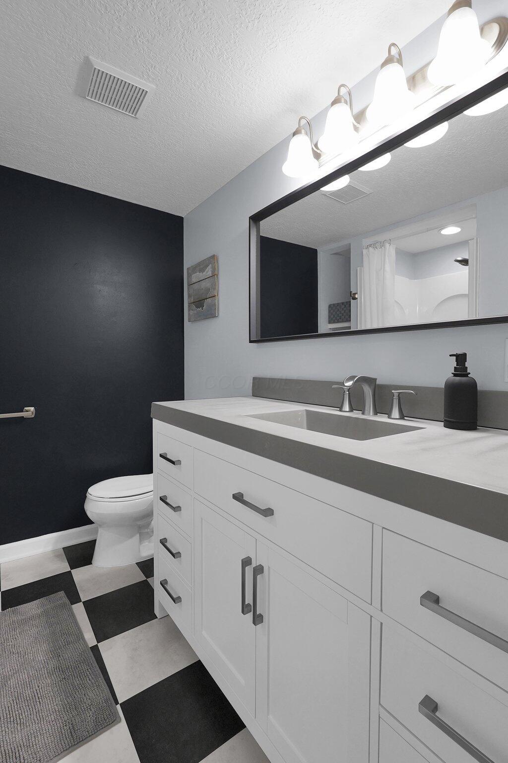 104 Alder Court Property Photo 47