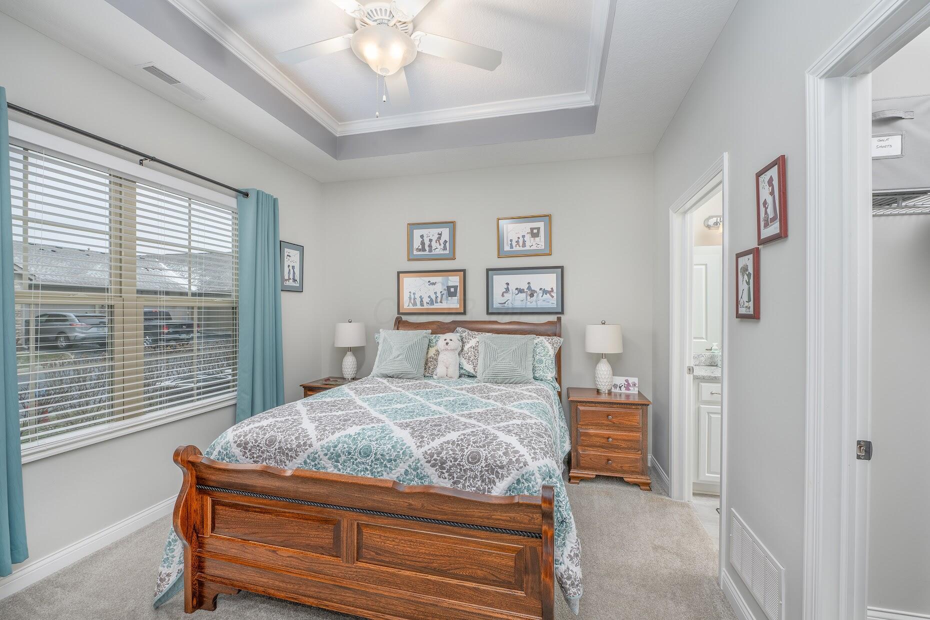 410 Stoneshire Loop Property Photo 16