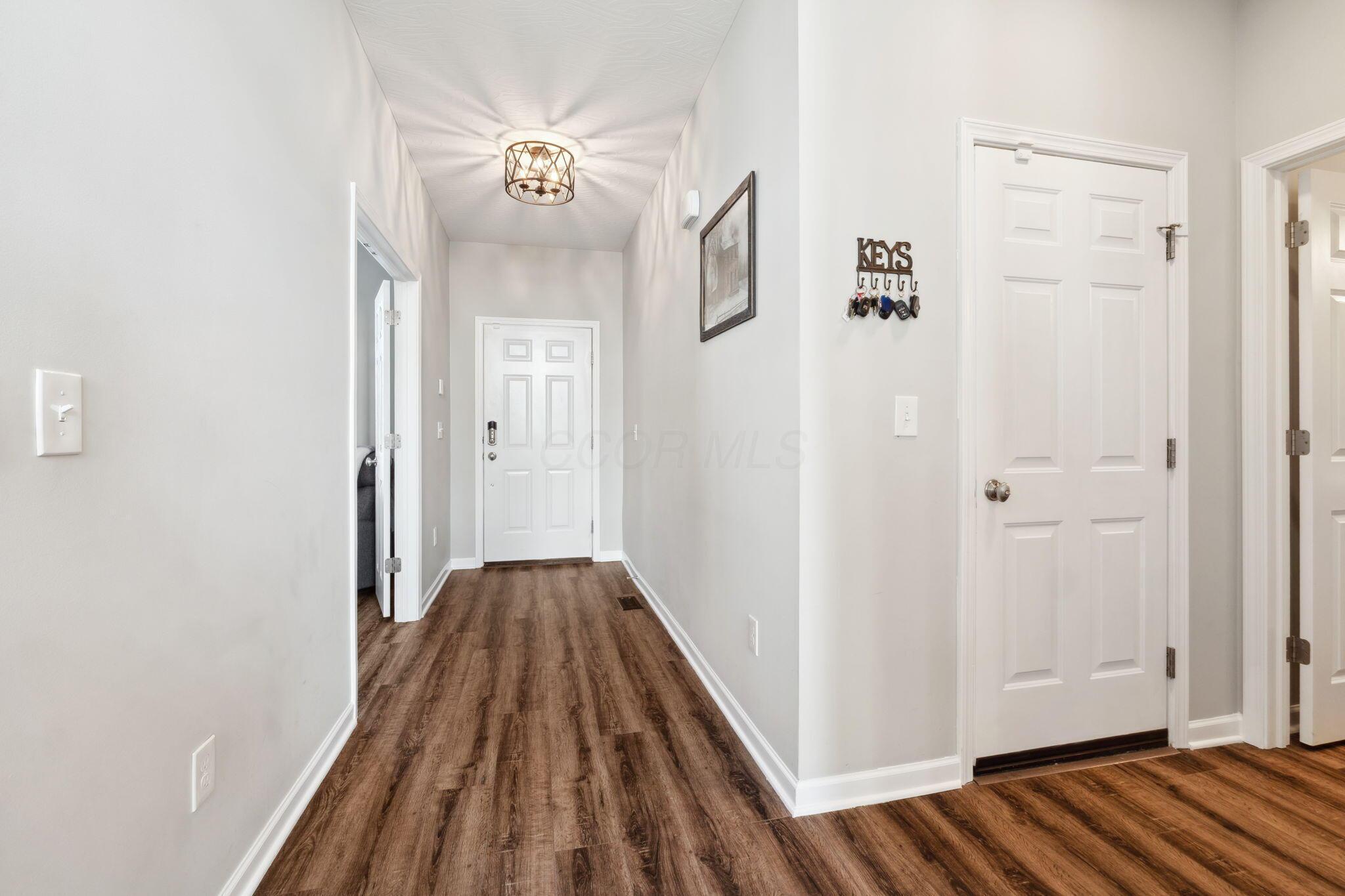 691 Lorenzo Drive Property Photo 4