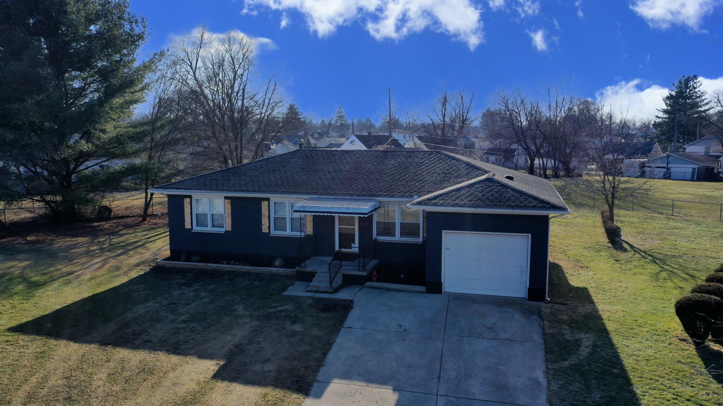 1315 Skyline Lane Property Photo 1