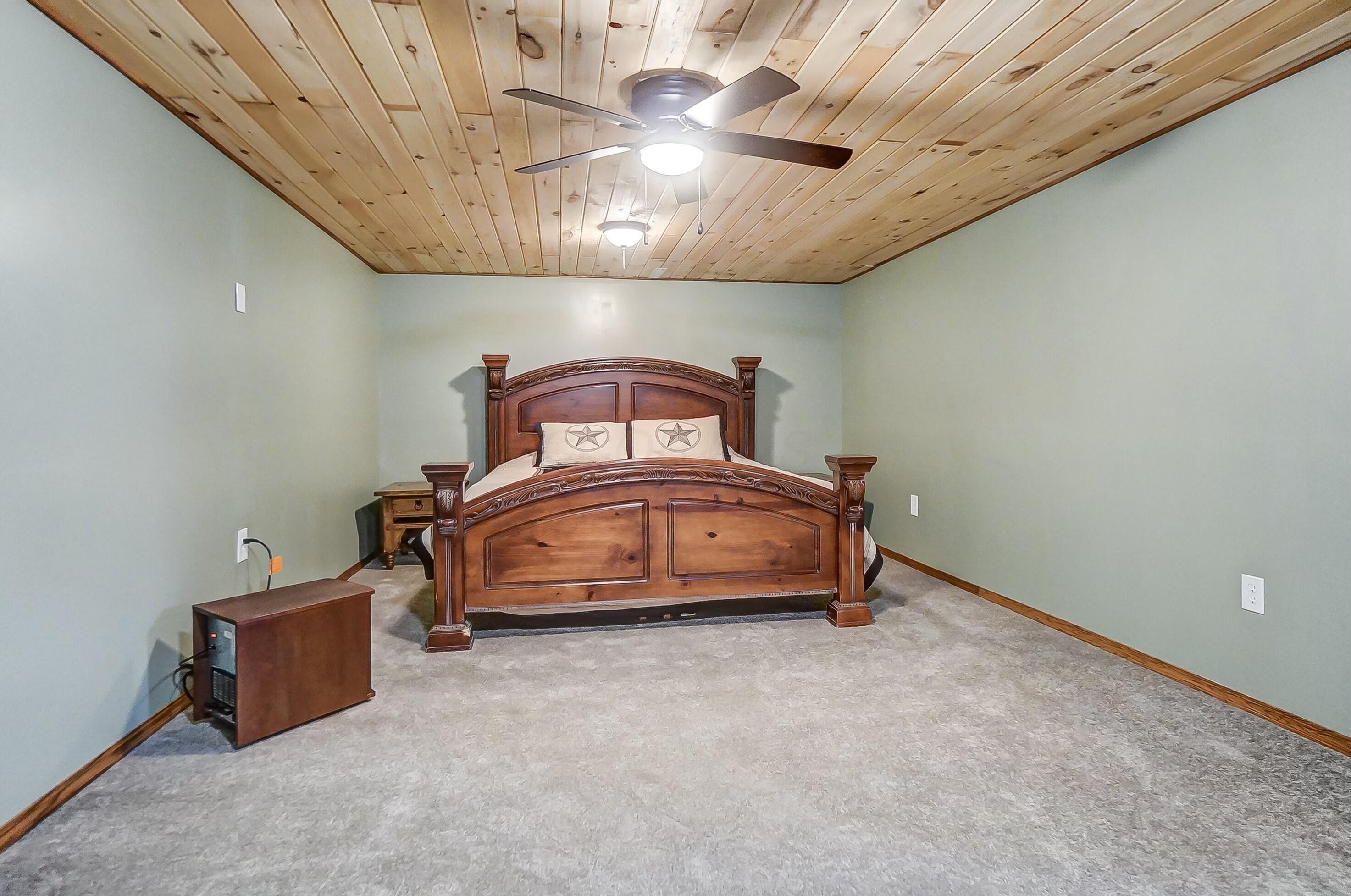 1315 Skyline Lane Property Photo 39