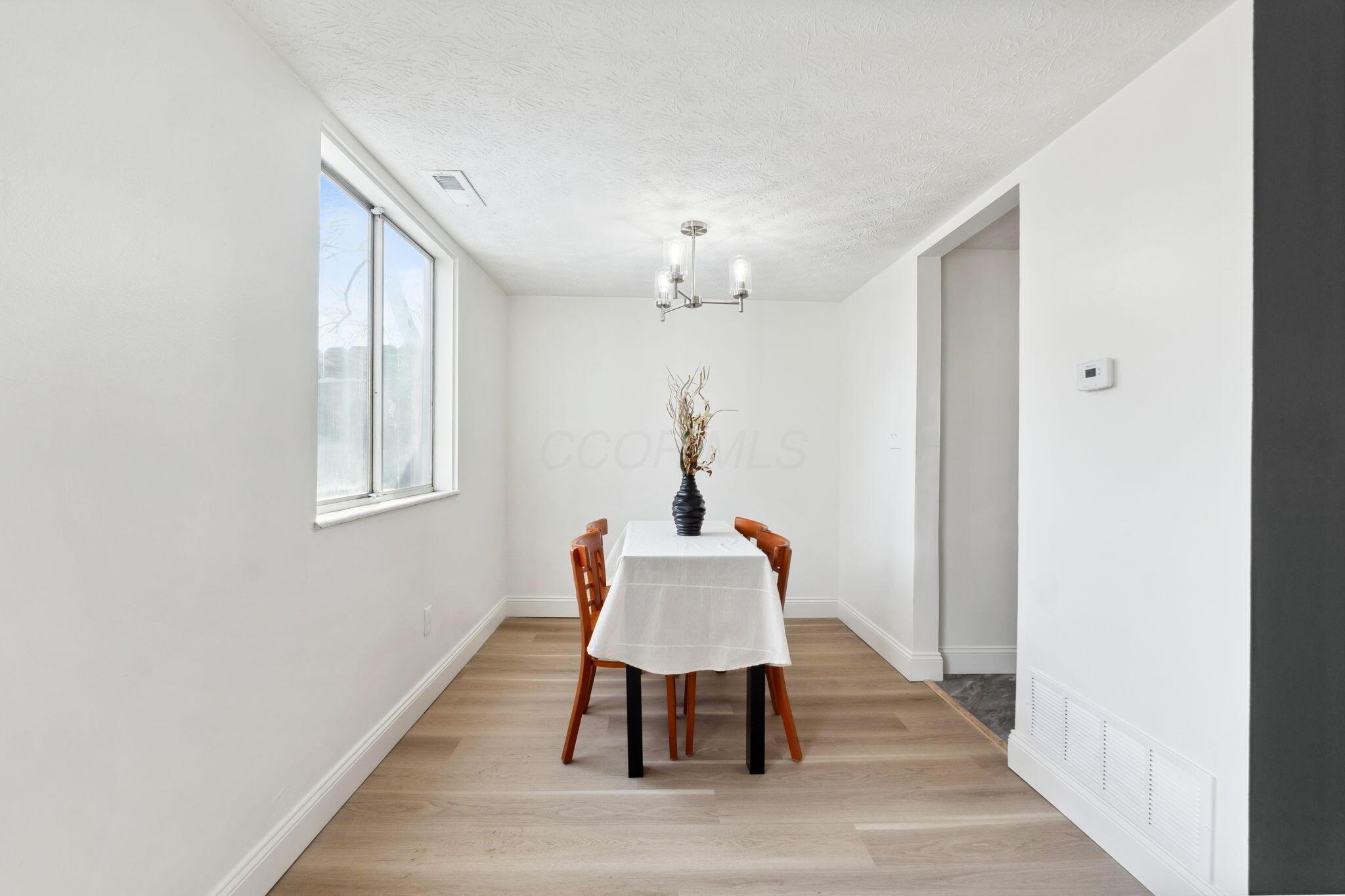 2430 Briers Drive, B Property Photo 11