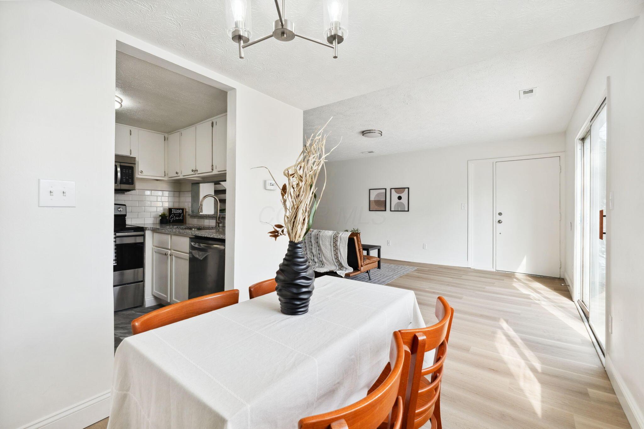 2430 Briers Drive, B Property Photo 12