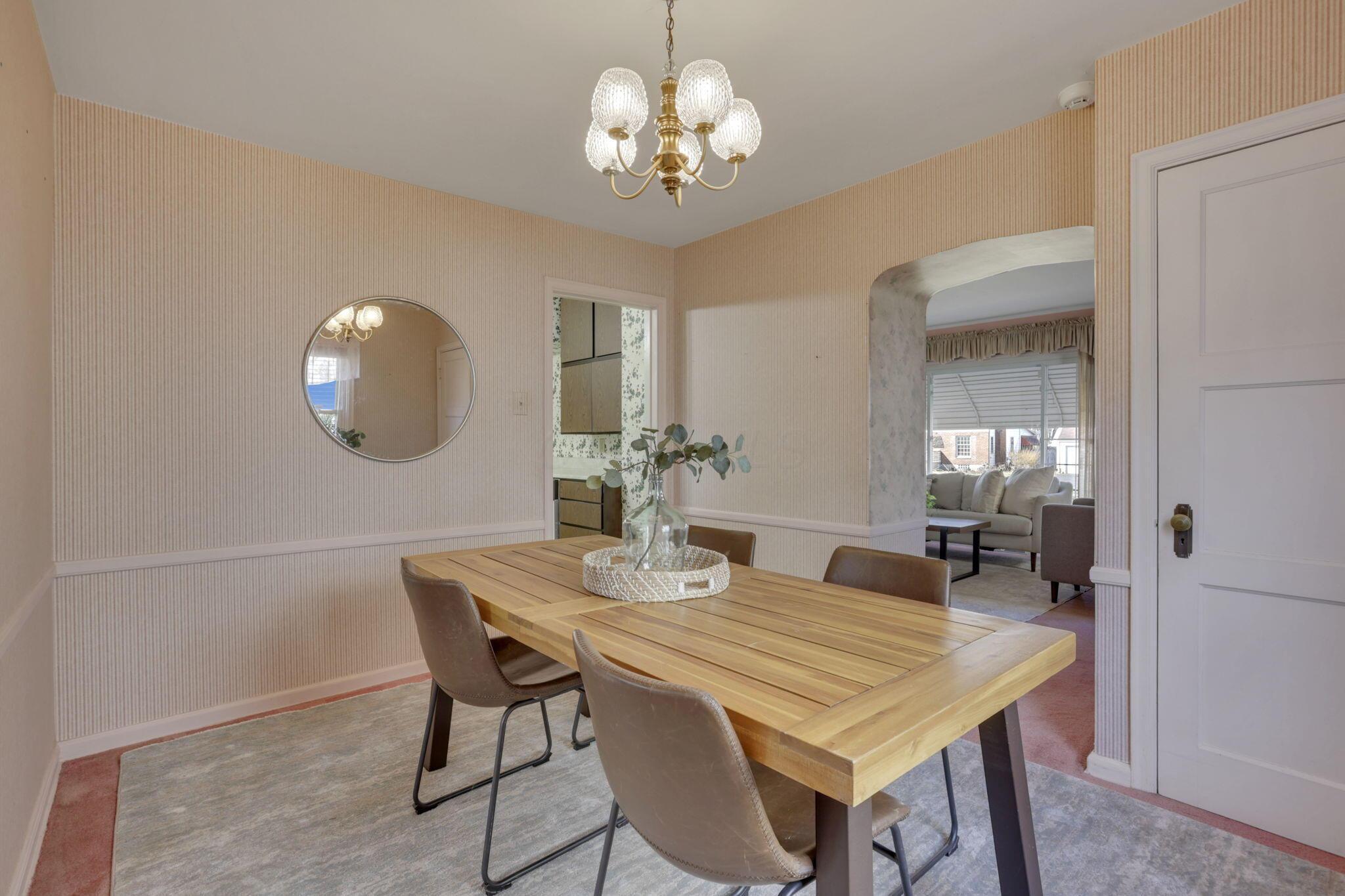 192 Mayfair Boulevard Property Photo 11