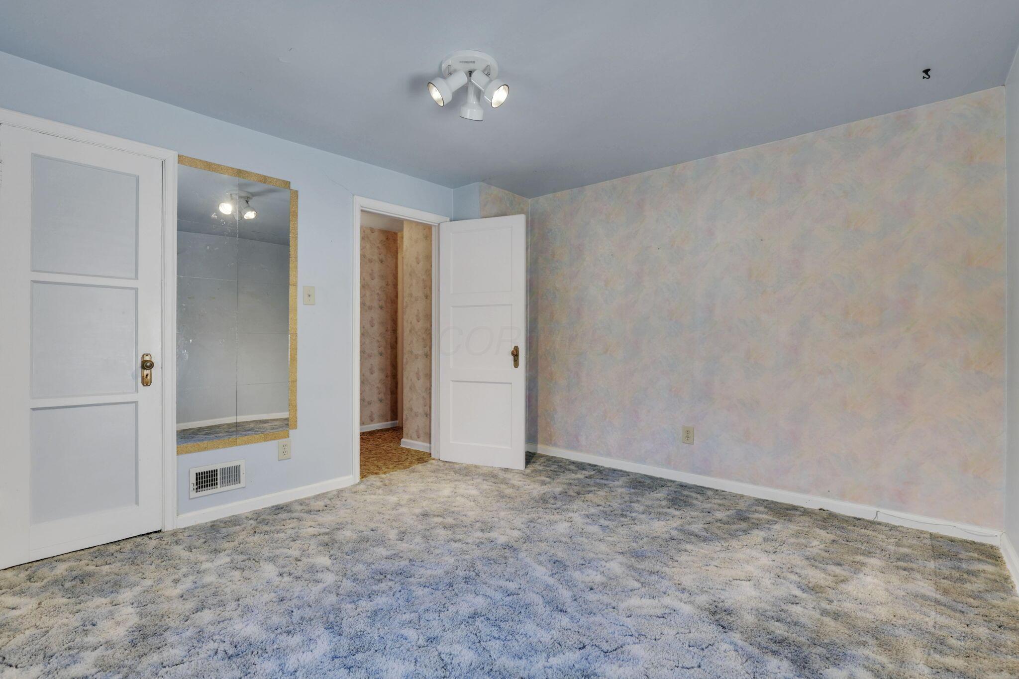 192 Mayfair Boulevard Property Photo 31