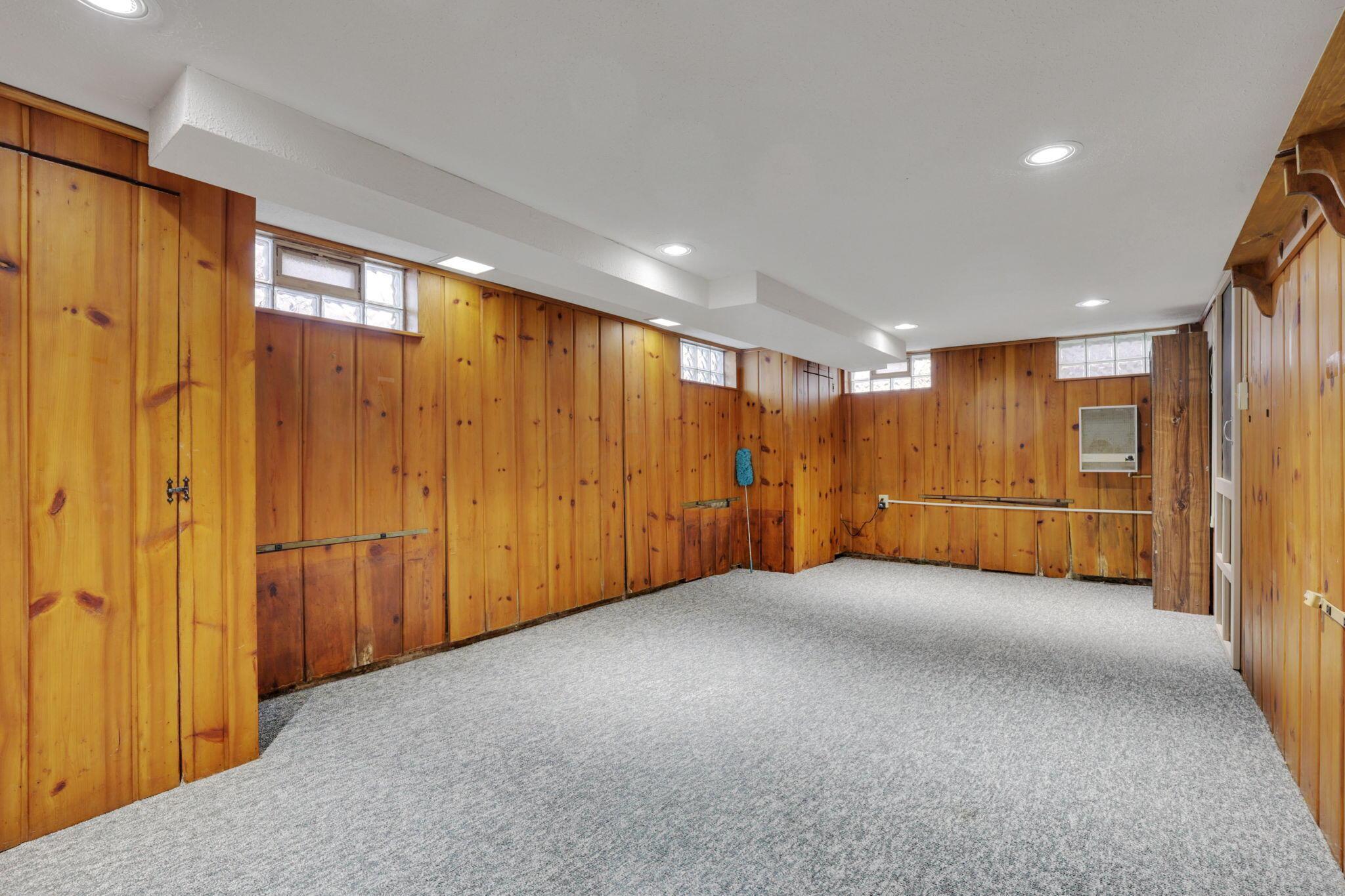 192 Mayfair Boulevard Property Photo 32