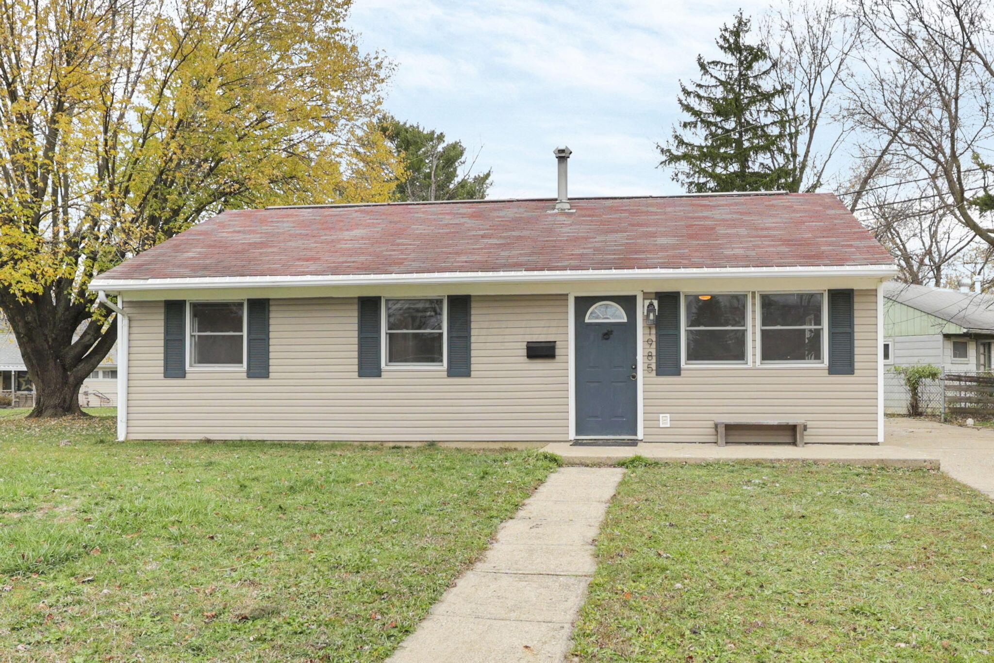 1985 Marsdale Avenue Property Photo 1