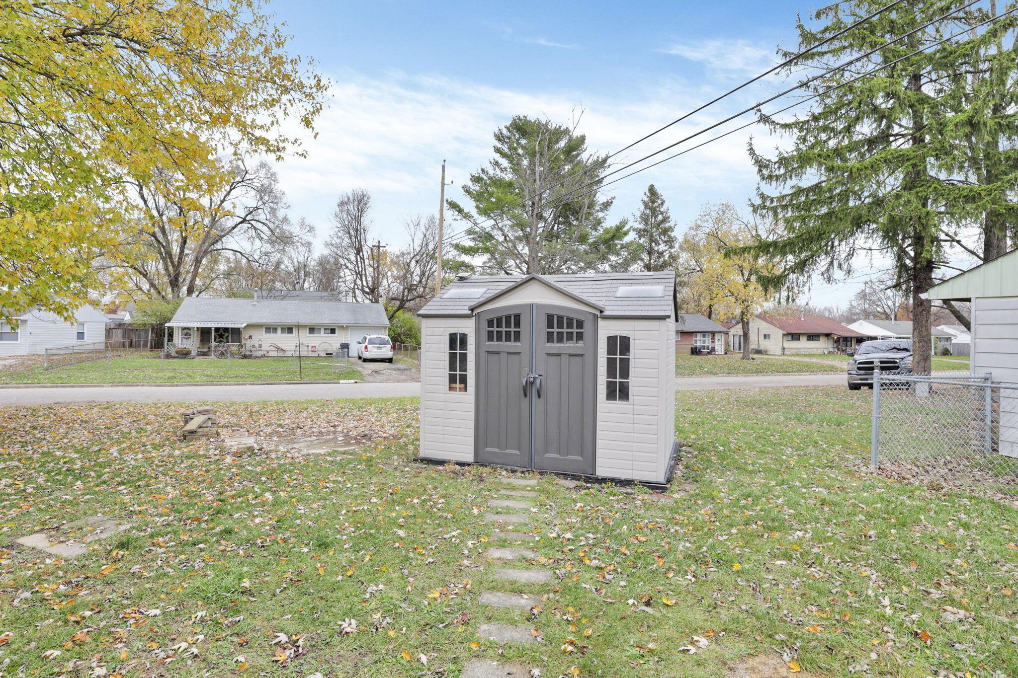 1985 Marsdale Avenue Property Photo 34