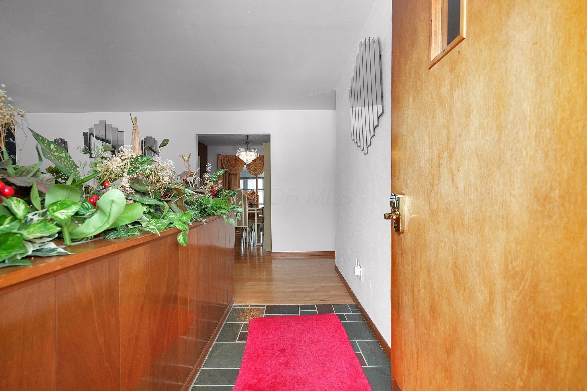 116 Summit Ridge Road S Property Photo 6