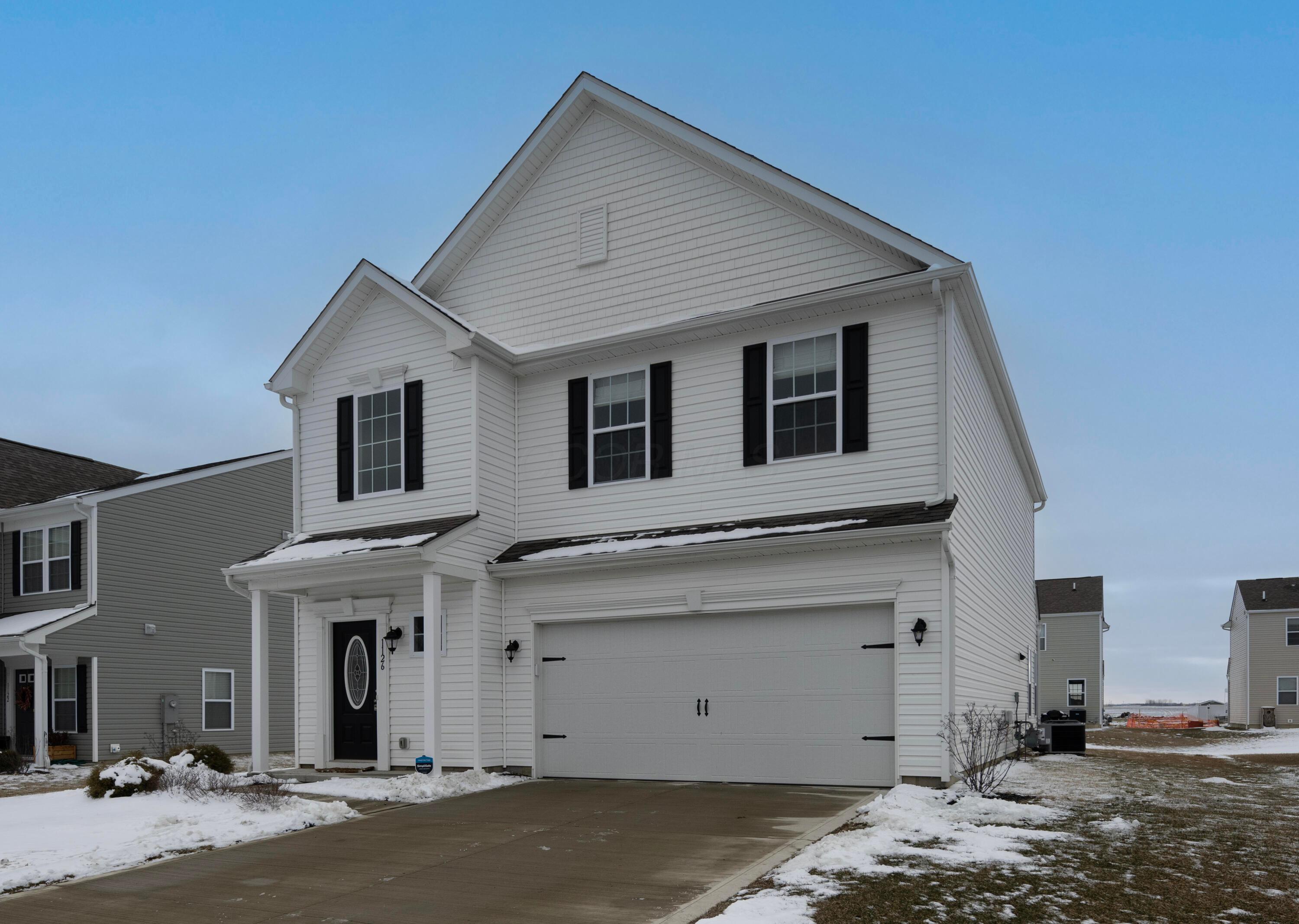 1126 Hampton Lane Property Photo 1