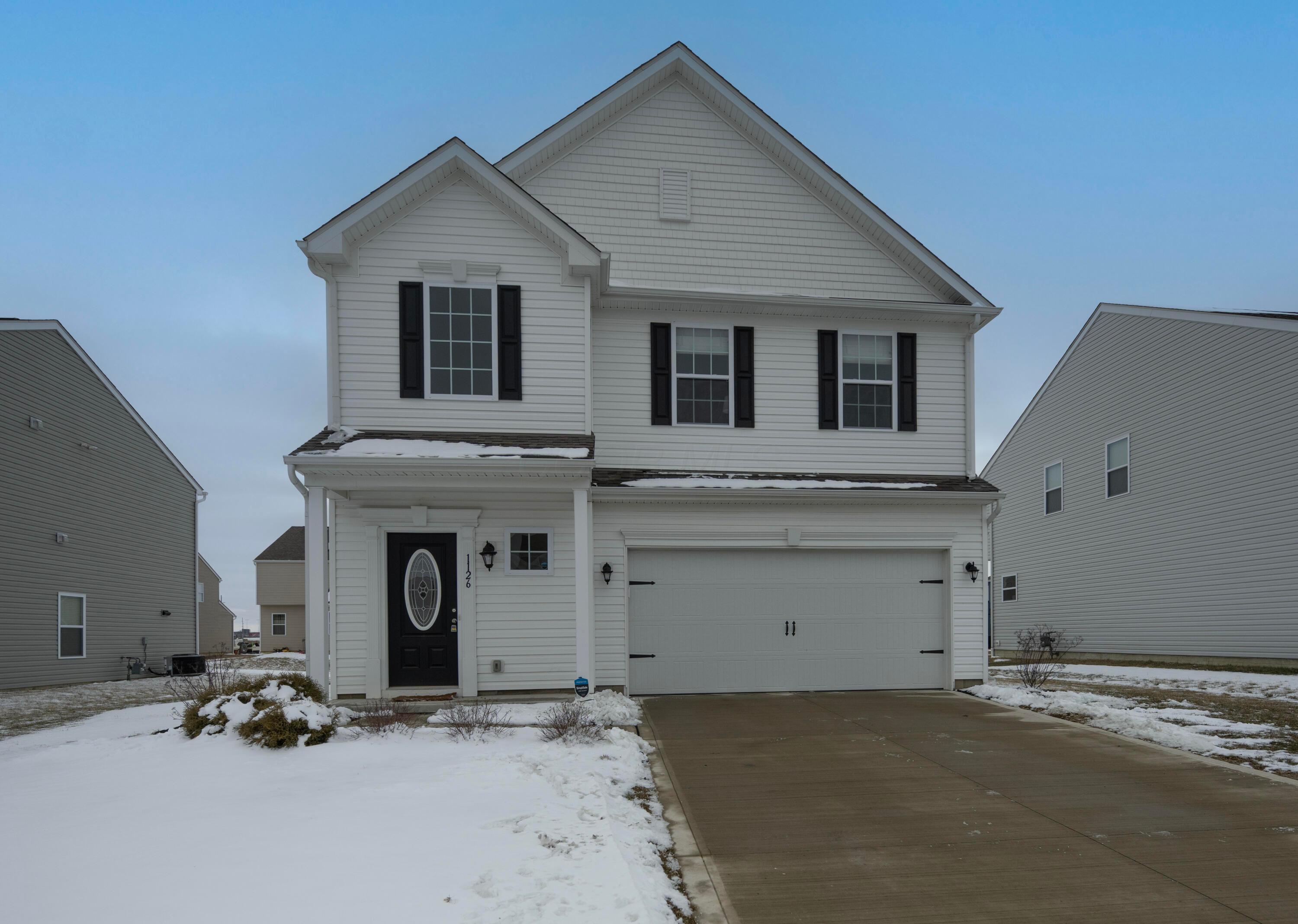 1126 Hampton Lane Property Photo 2
