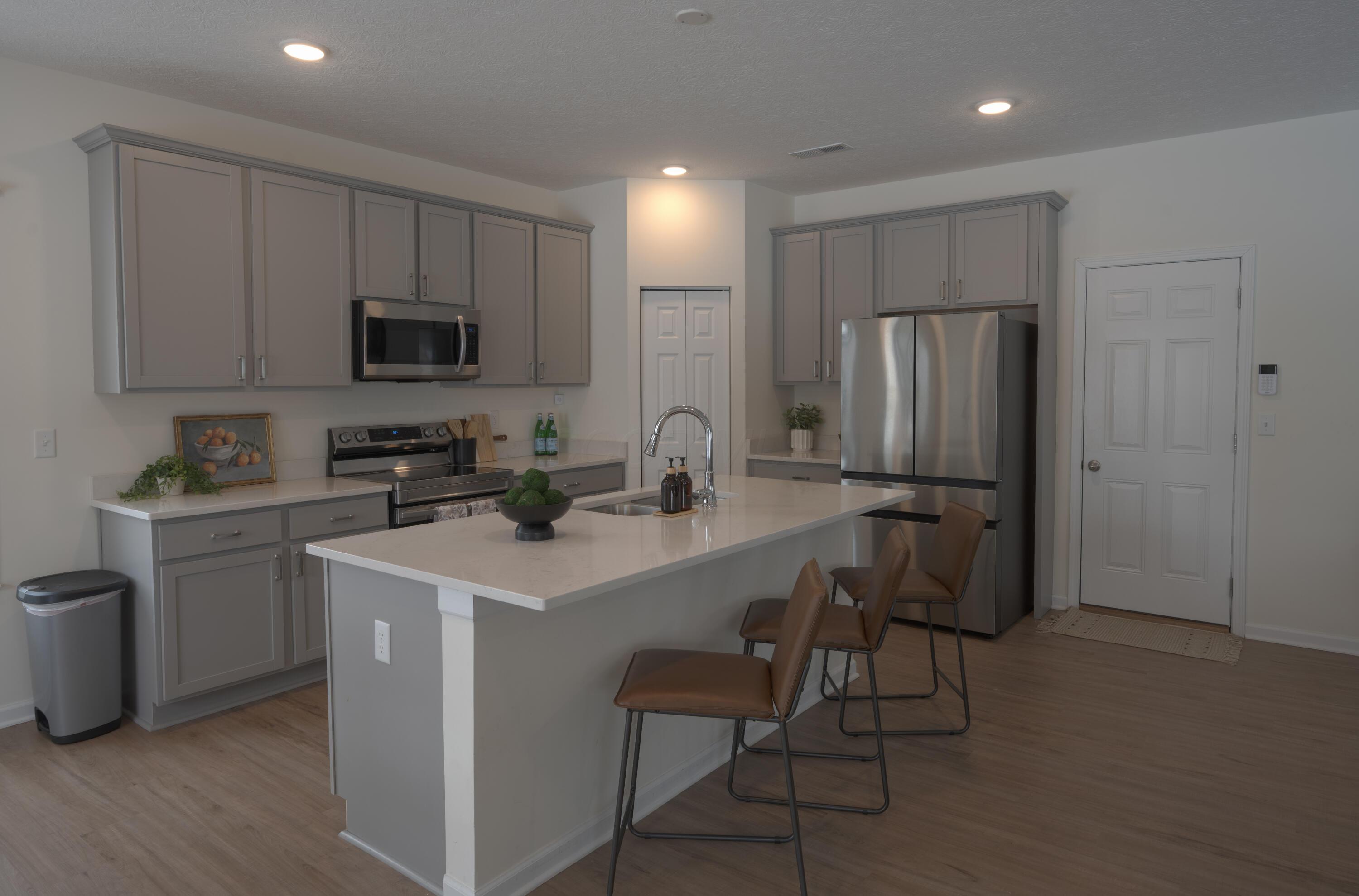 1126 Hampton Lane Property Photo 10
