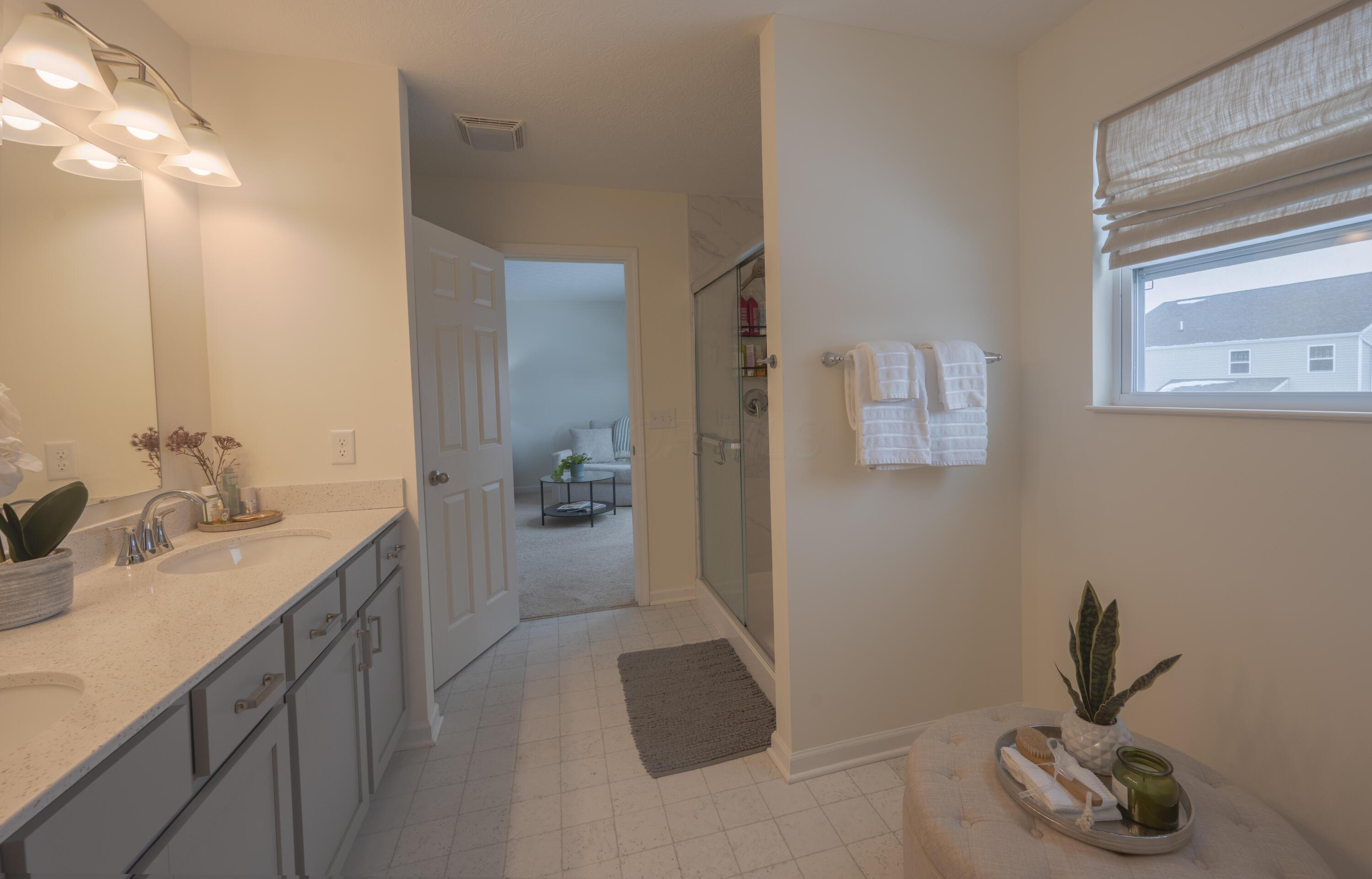 1126 Hampton Lane Property Photo 20