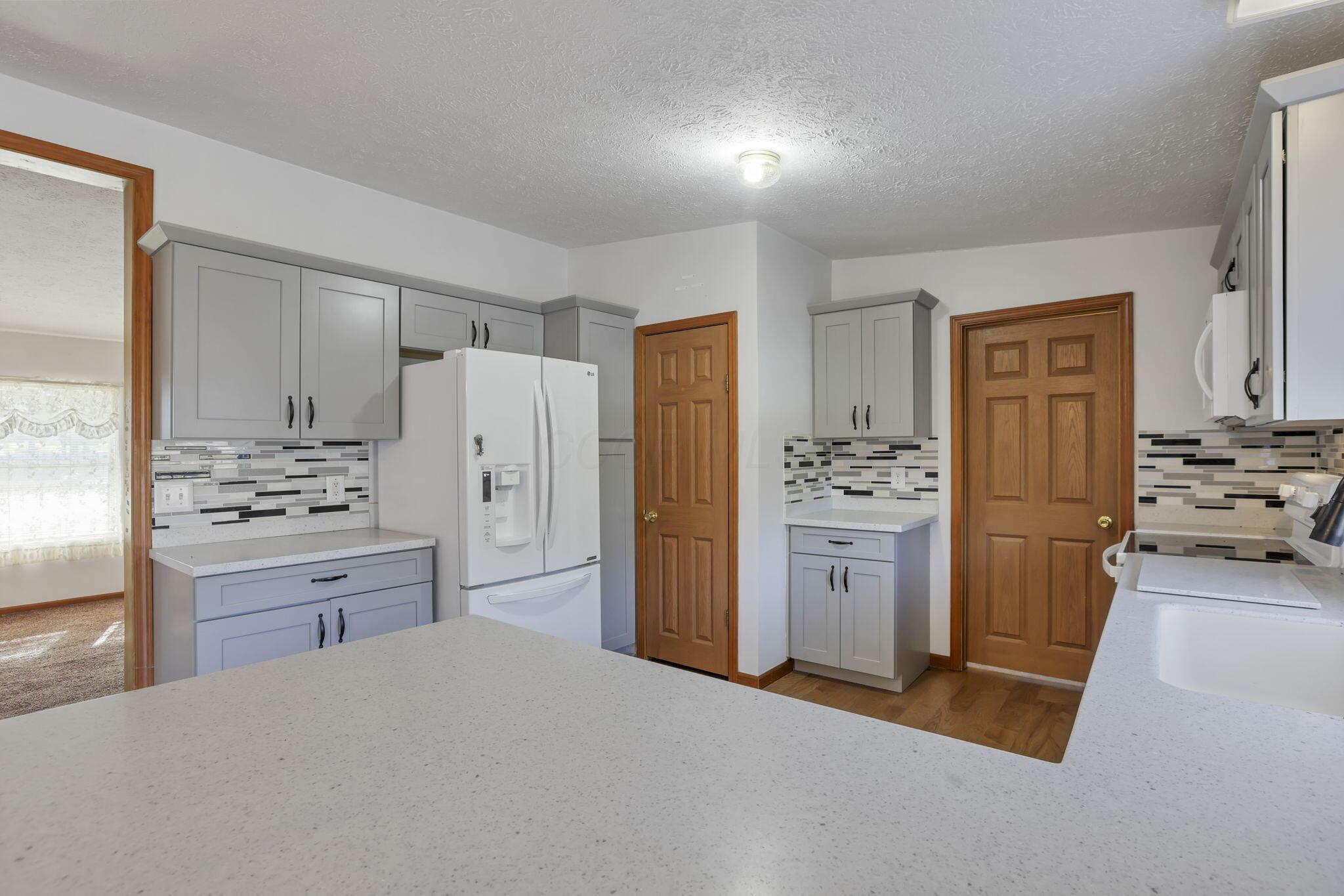 12641 Middlefork Road Property Photo 3