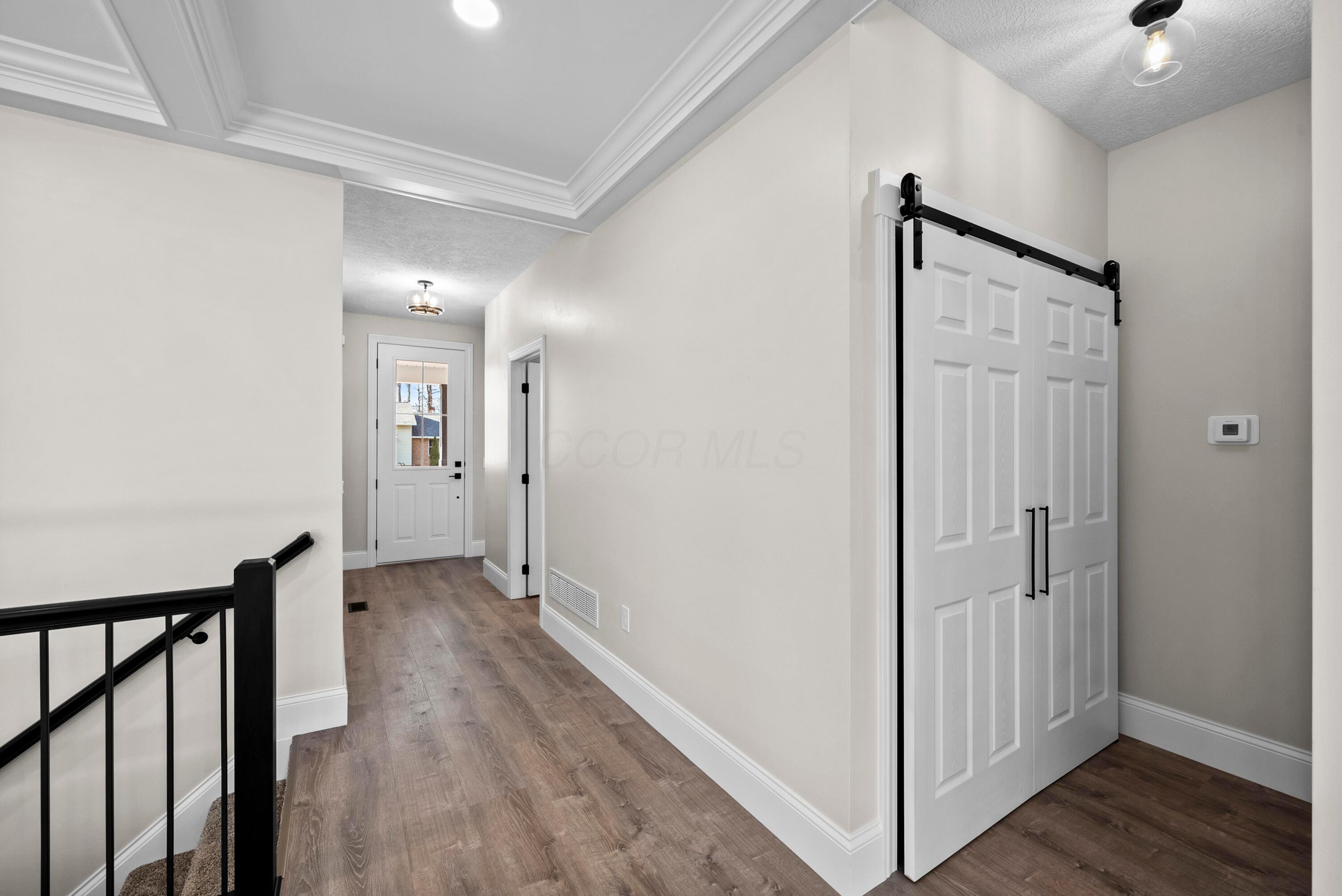 1725 Rippling Brook Drive Property Photo 9
