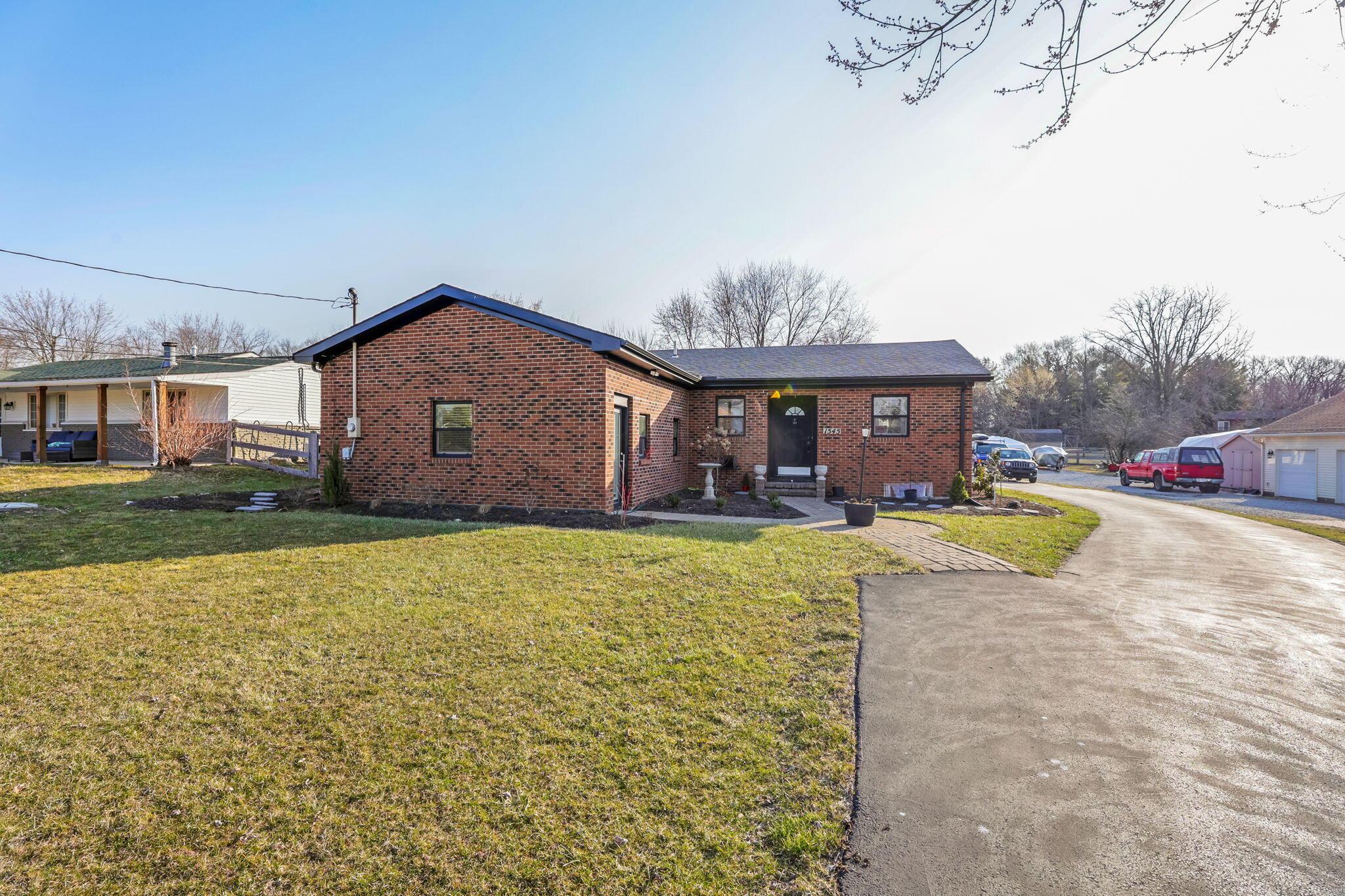 1545 E Choctaw Drive Property Photo 7