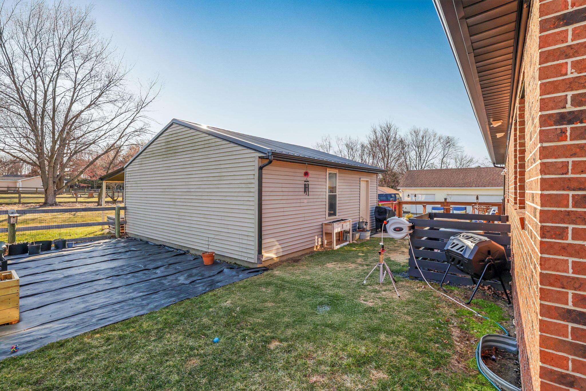 1545 E Choctaw Drive Property Photo 35