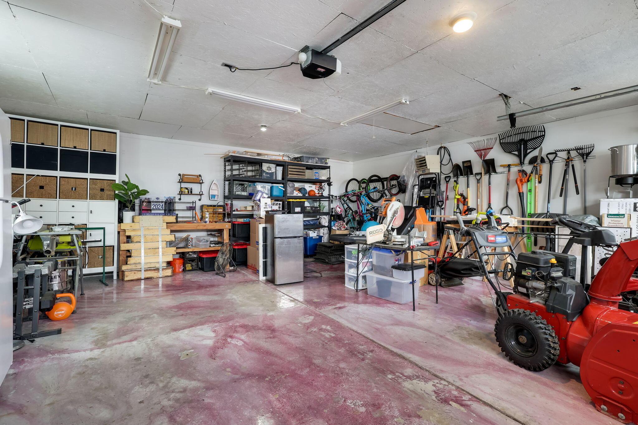 1545 E Choctaw Drive Property Photo 43