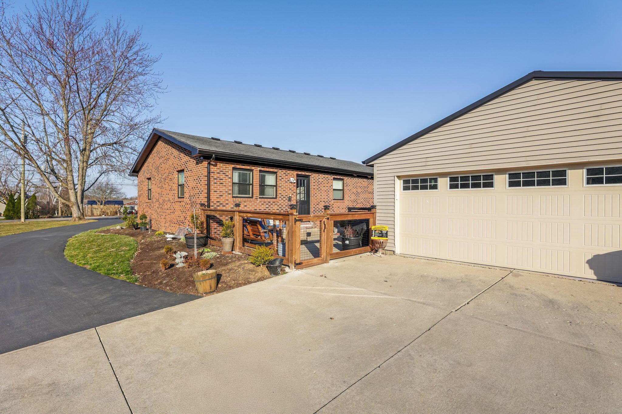 1545 E Choctaw Drive Property Photo 44