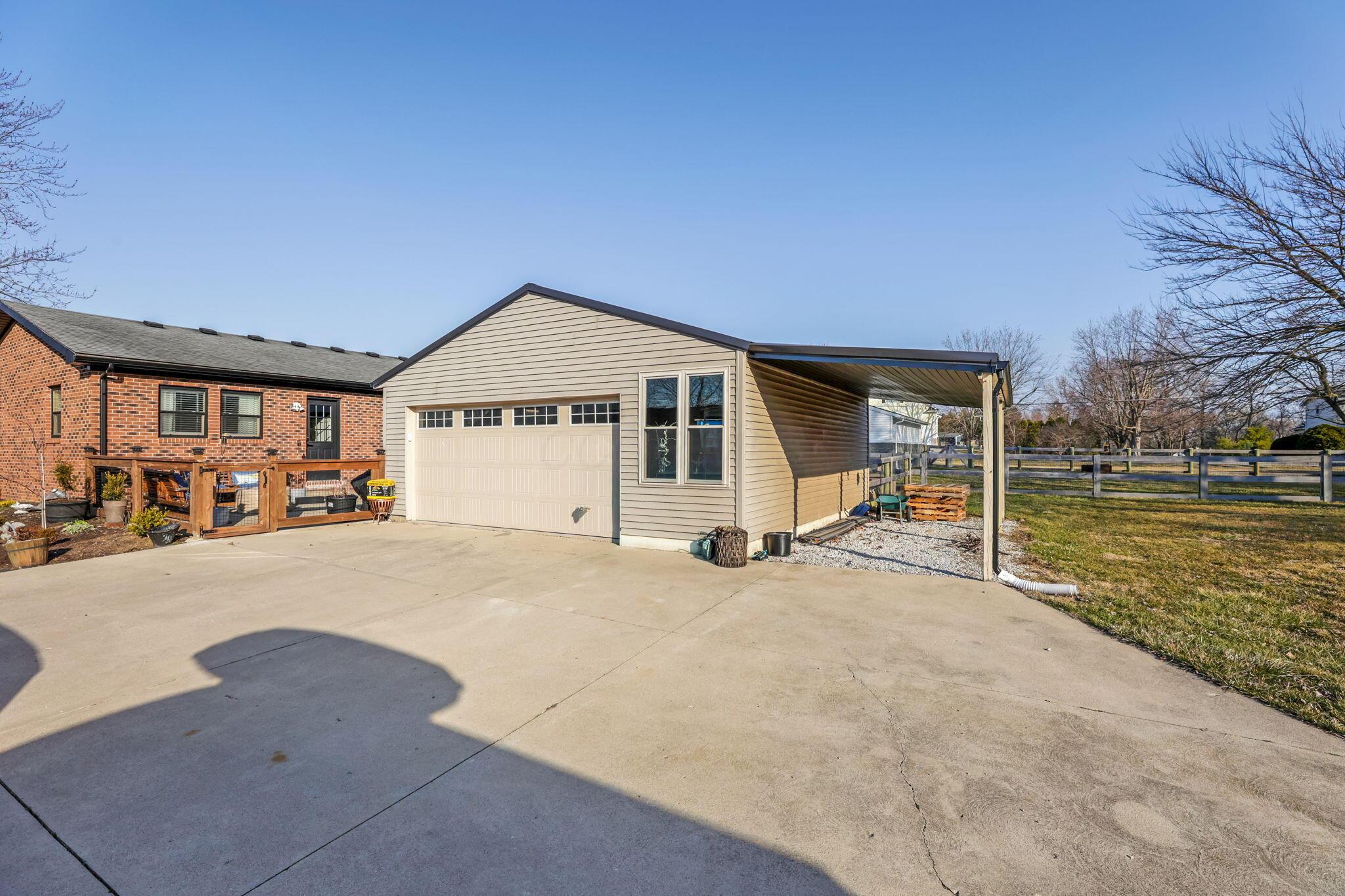 1545 E Choctaw Drive Property Photo 46