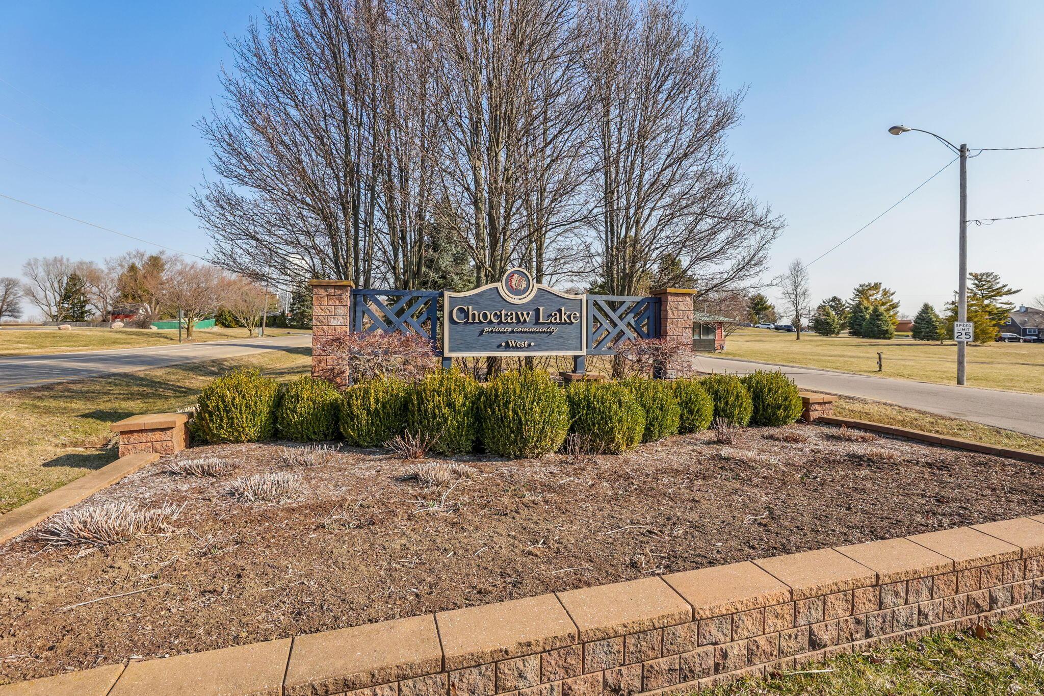 1545 E Choctaw Drive Property Photo 81
