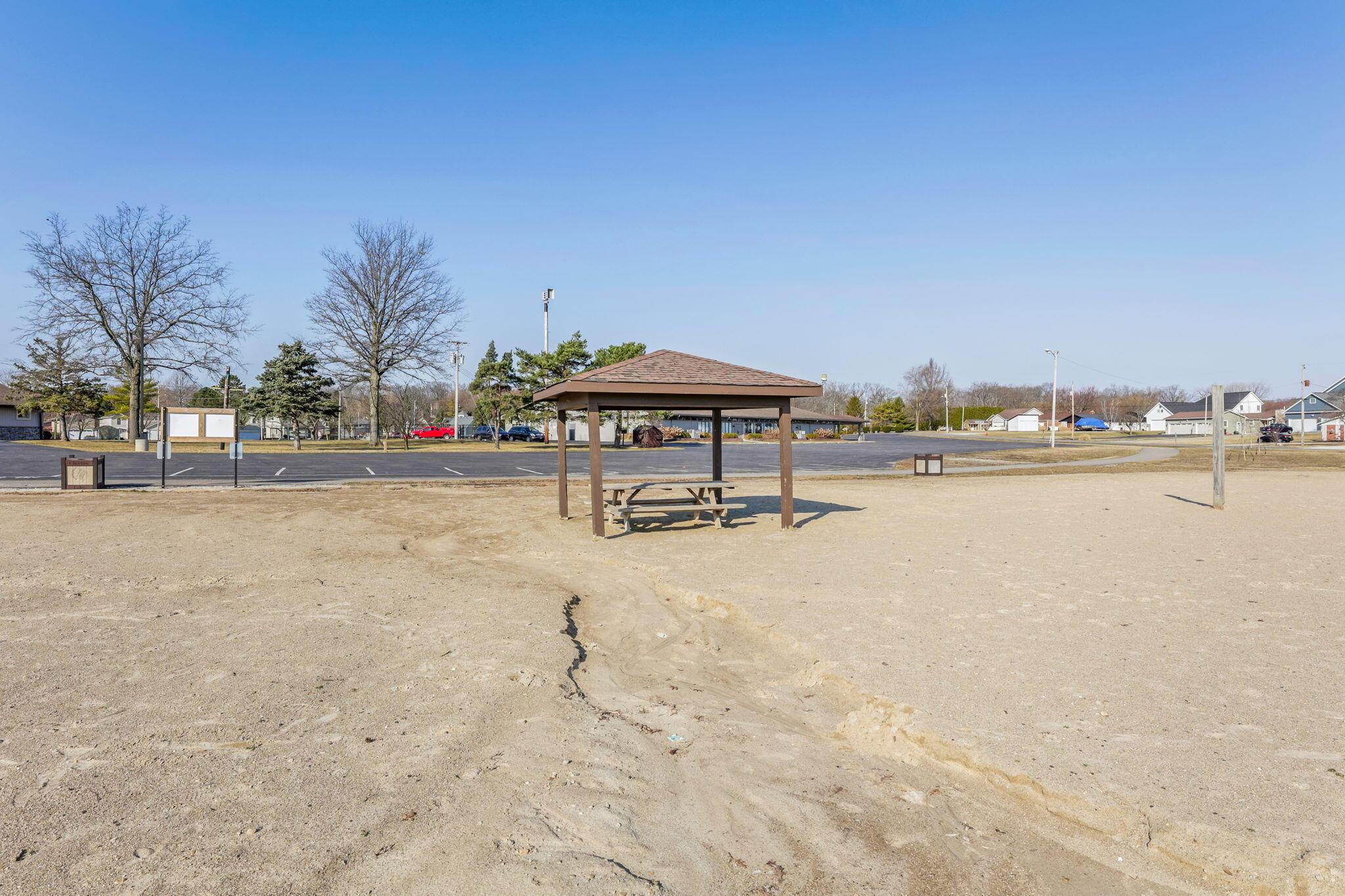 1545 E Choctaw Drive Property Photo 87