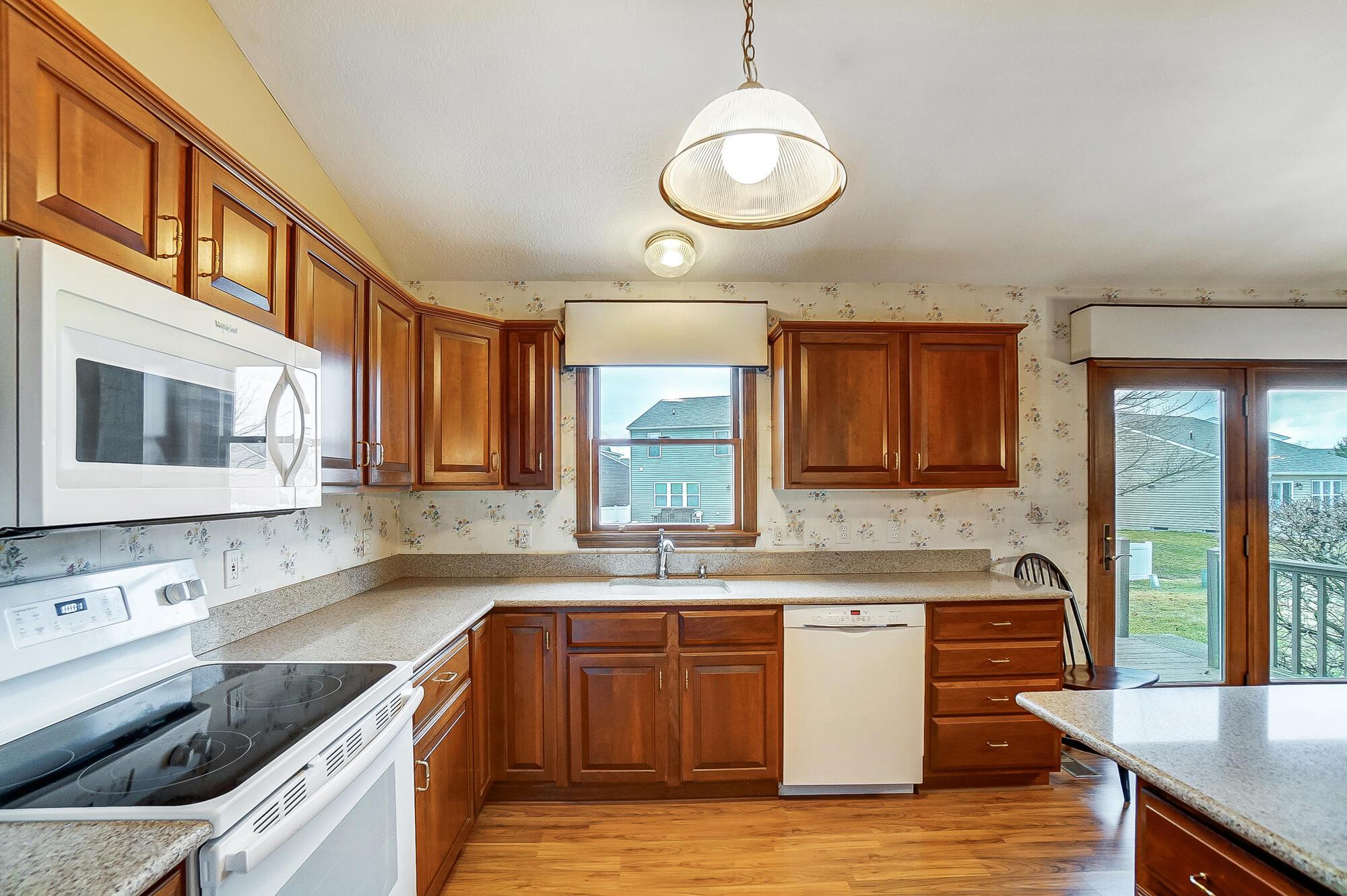 1318 Woodline Drive Property Photo 12