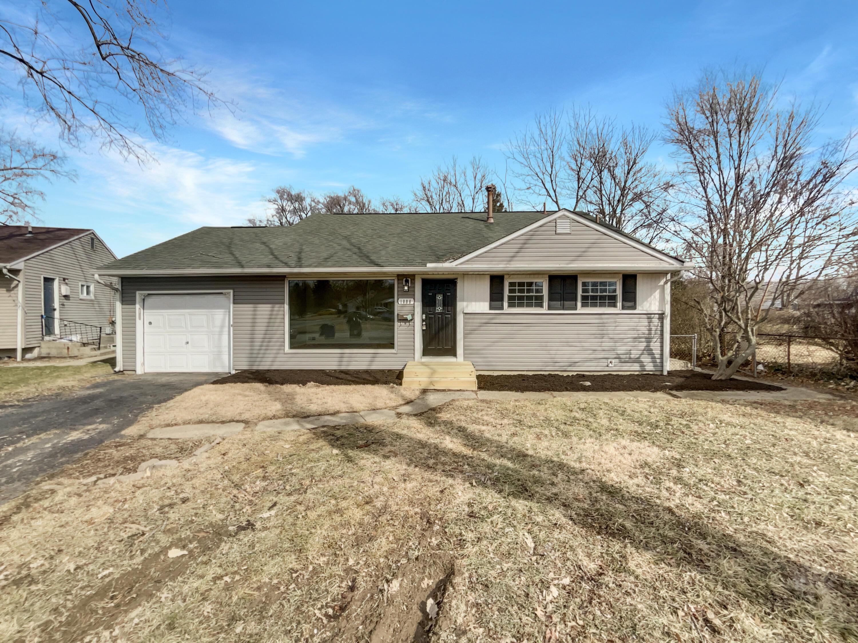 1086 Billie Drive Property Photo 1