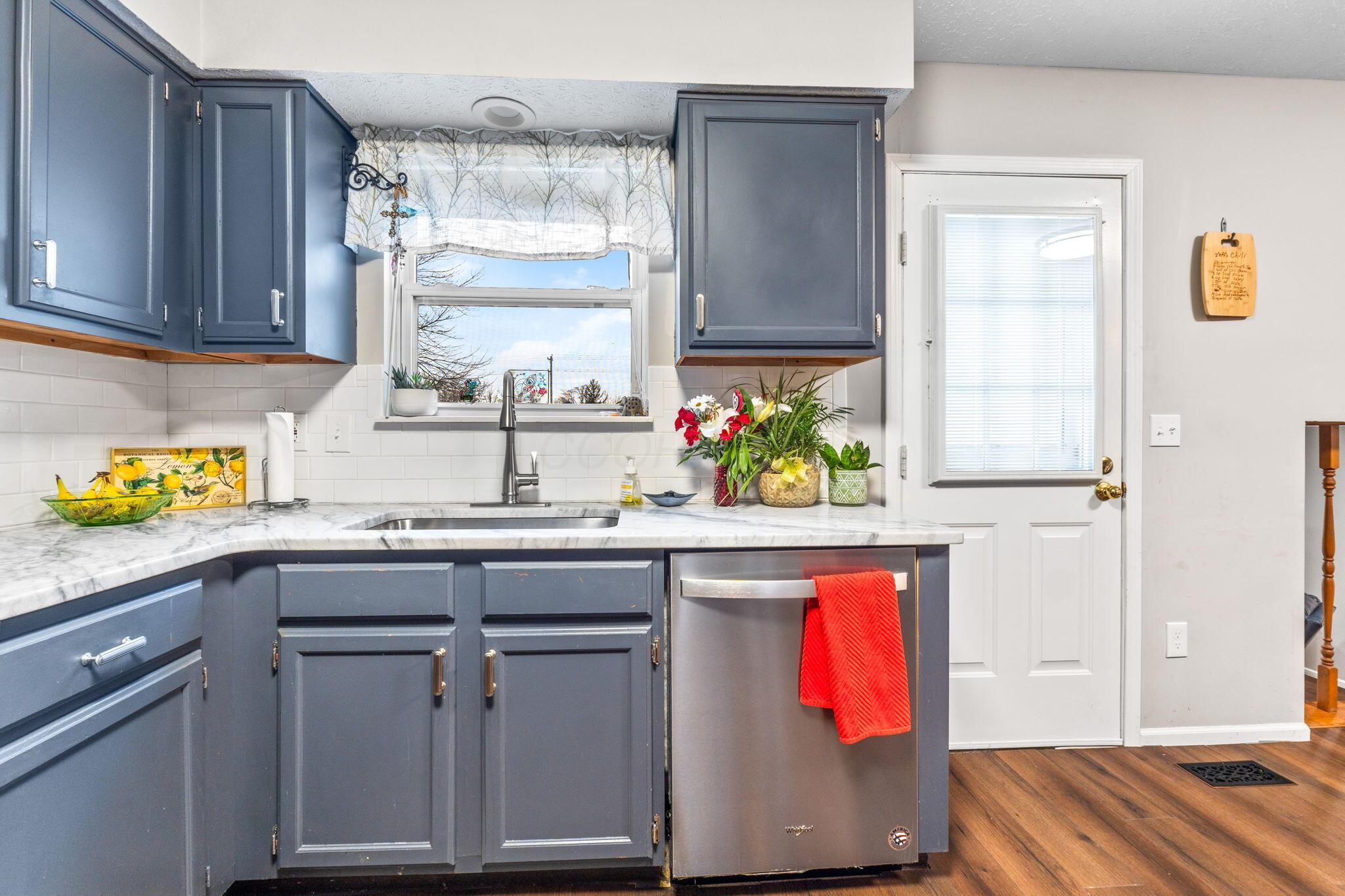 5537 Spring Hill Road Property Photo 5
