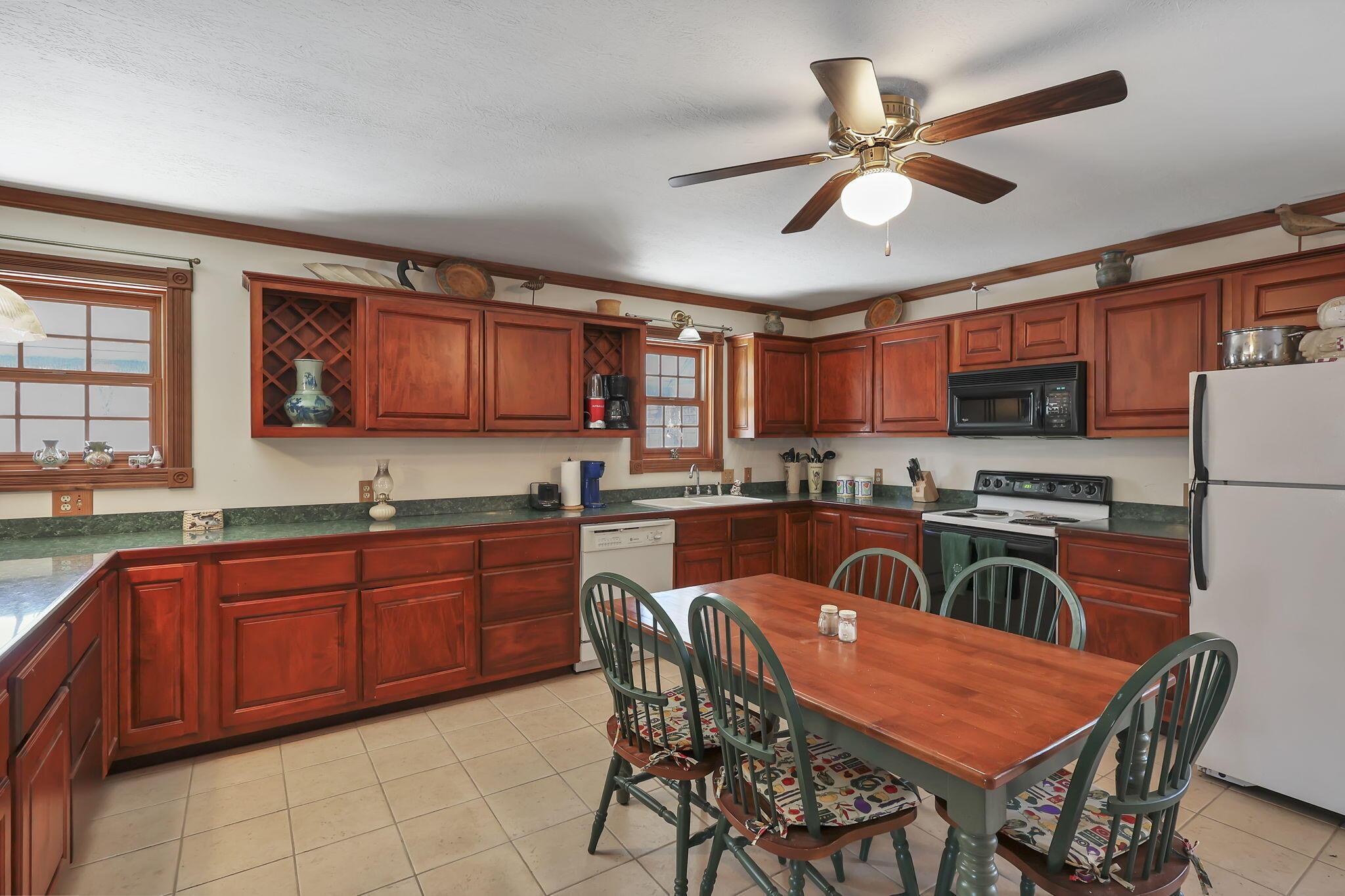 2098 Maya Lane Property Photo 22