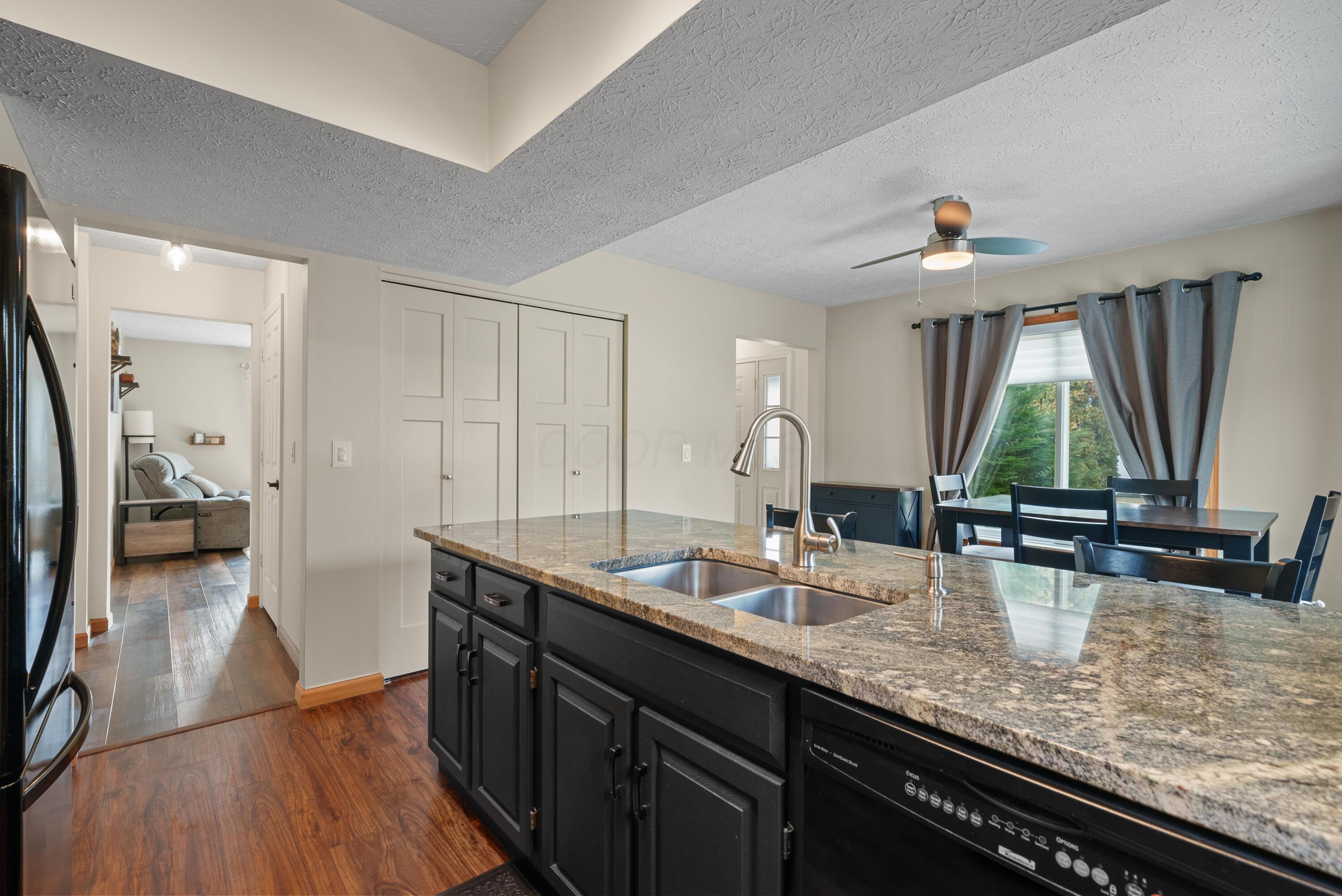 6345 Tara Hill Drive Property Photo 8