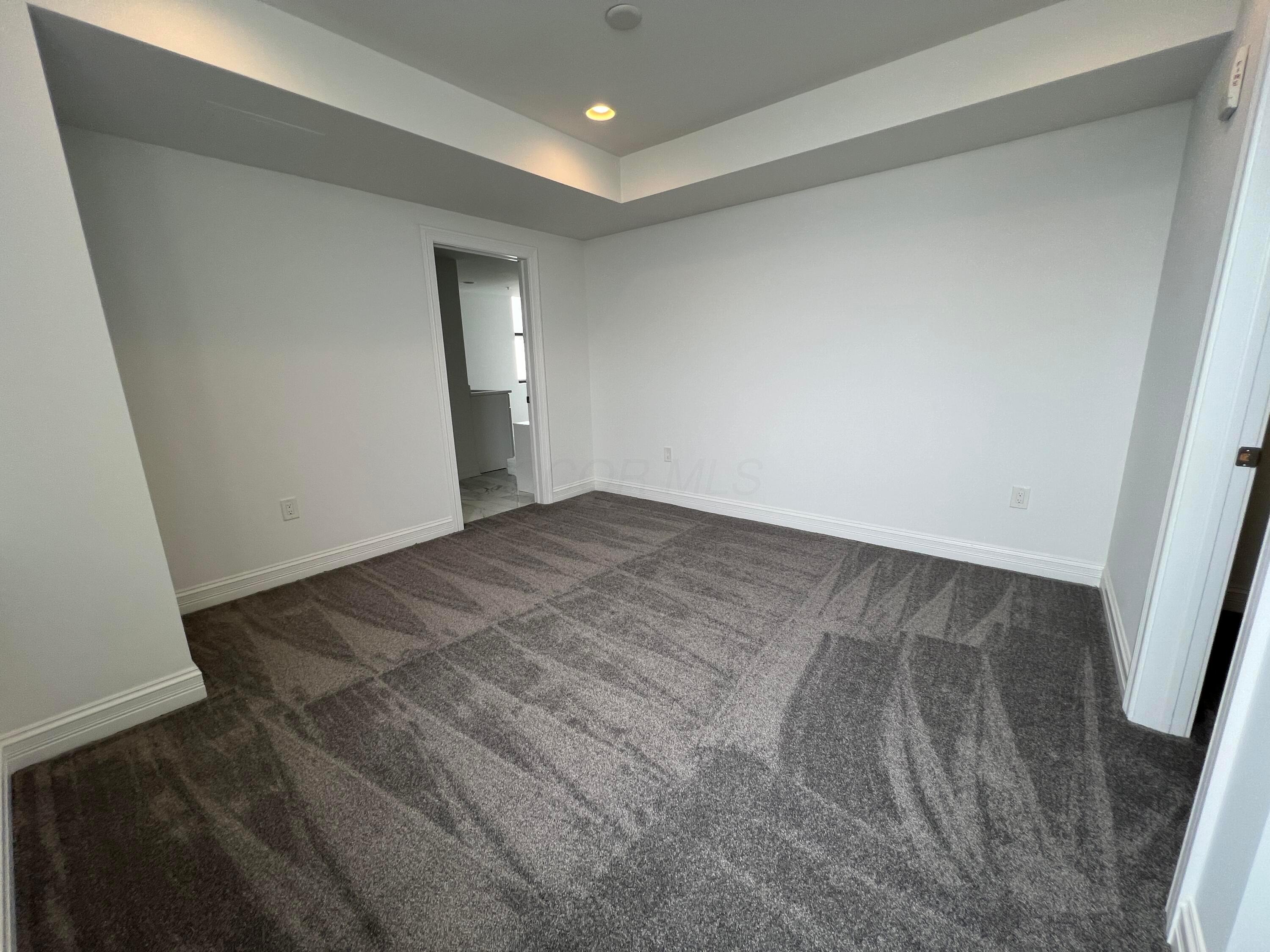 50 W Broad Street, 3502 Property Photo 12