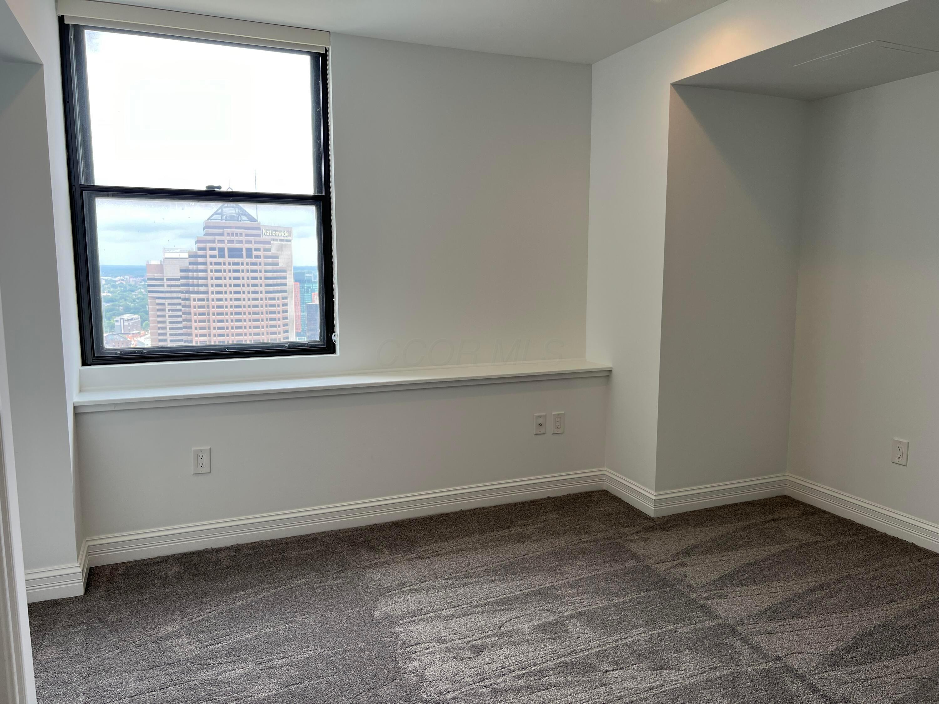 50 W Broad Street, 3502 Property Photo 14