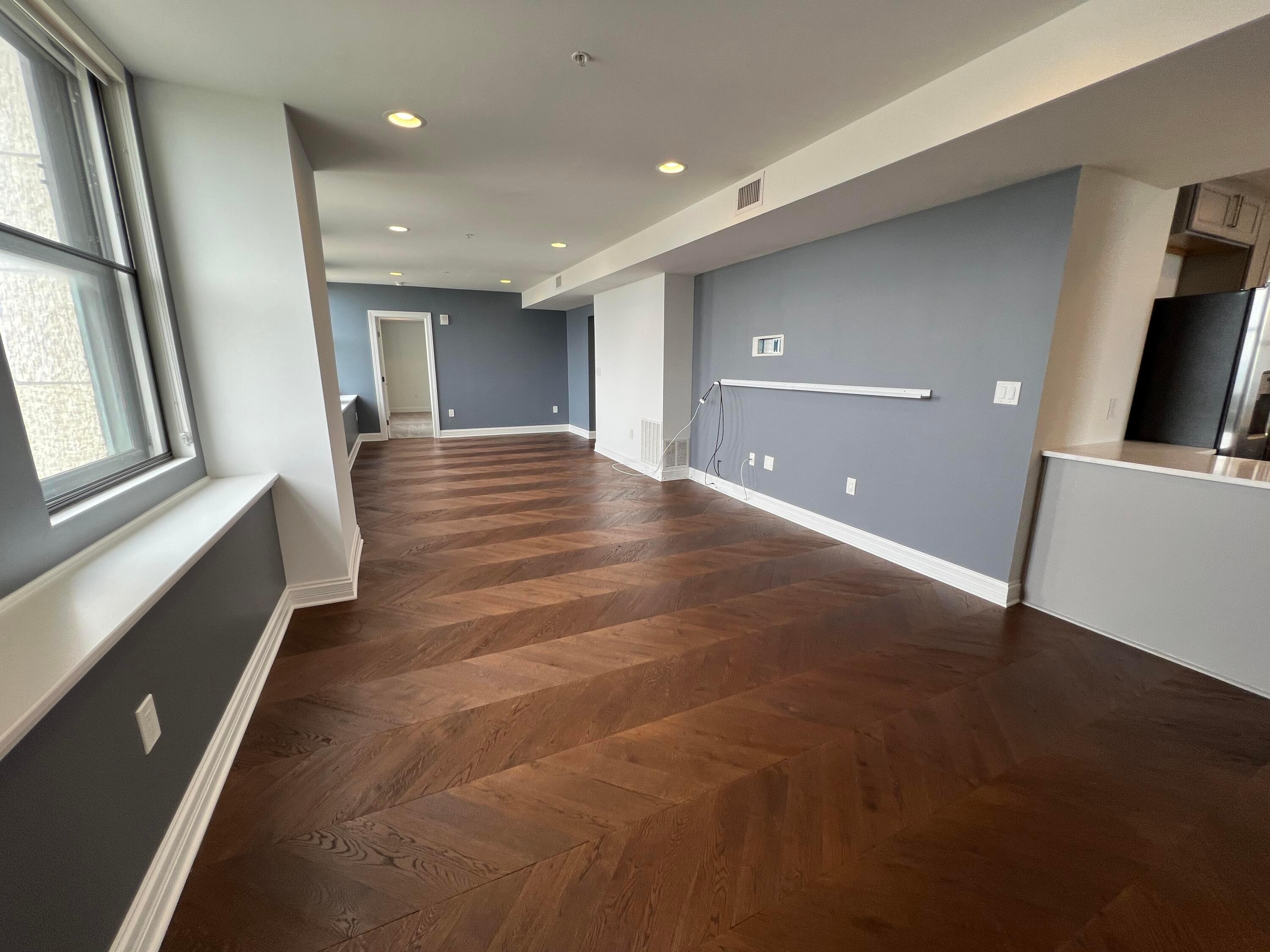 50 W Broad Street, 3502 Property Photo 17