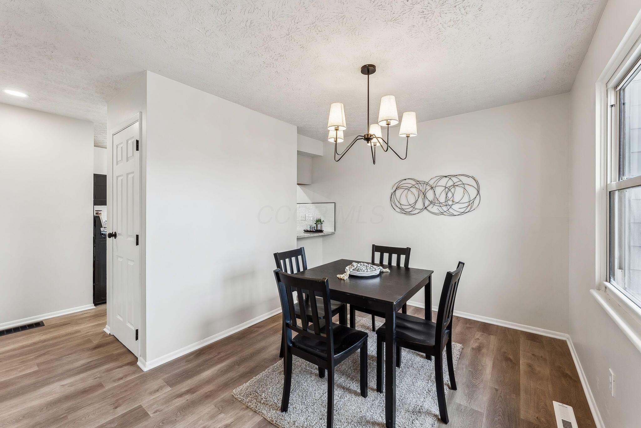 3302 Sundale Road Property Photo 12