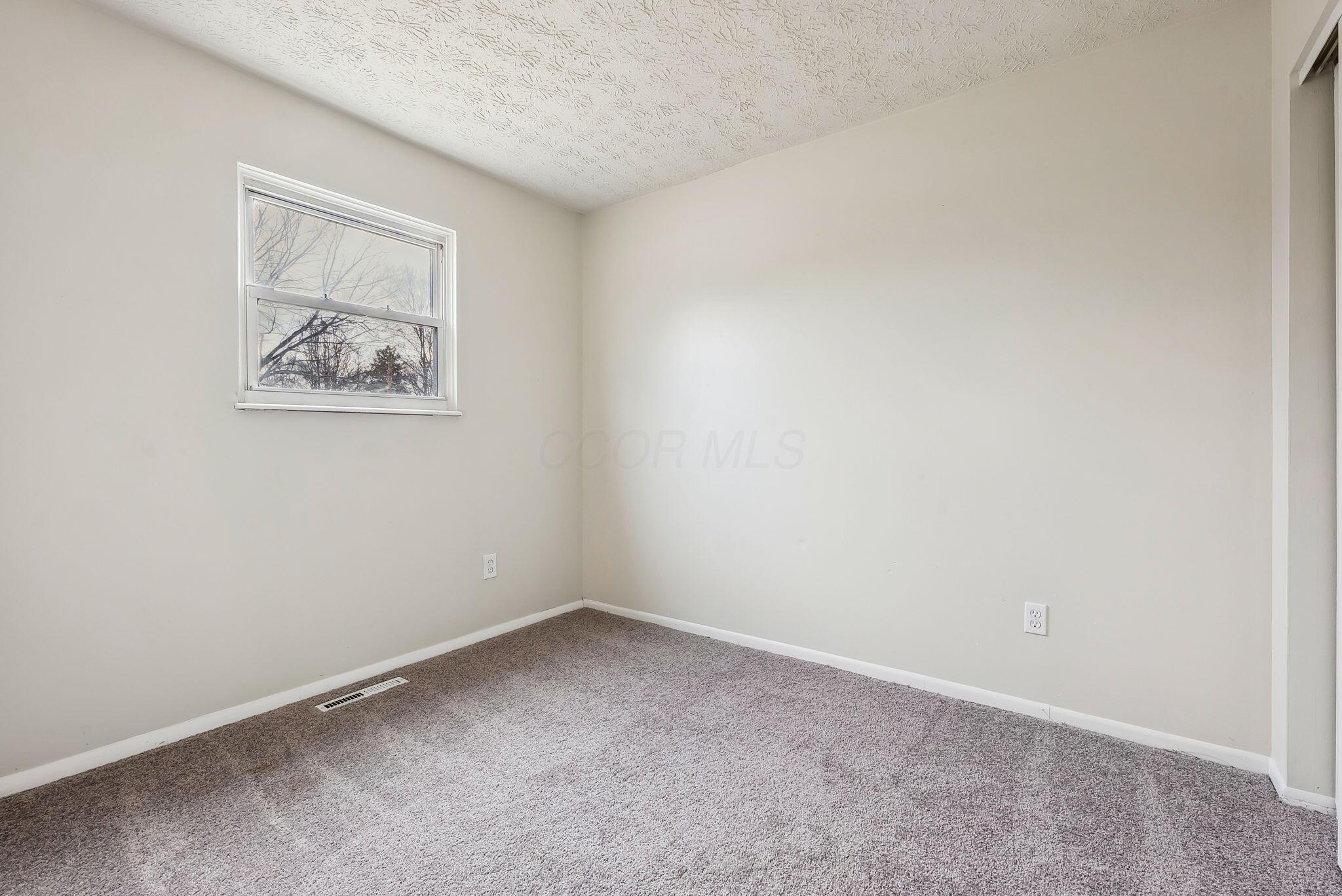 3302 Sundale Road Property Photo 21