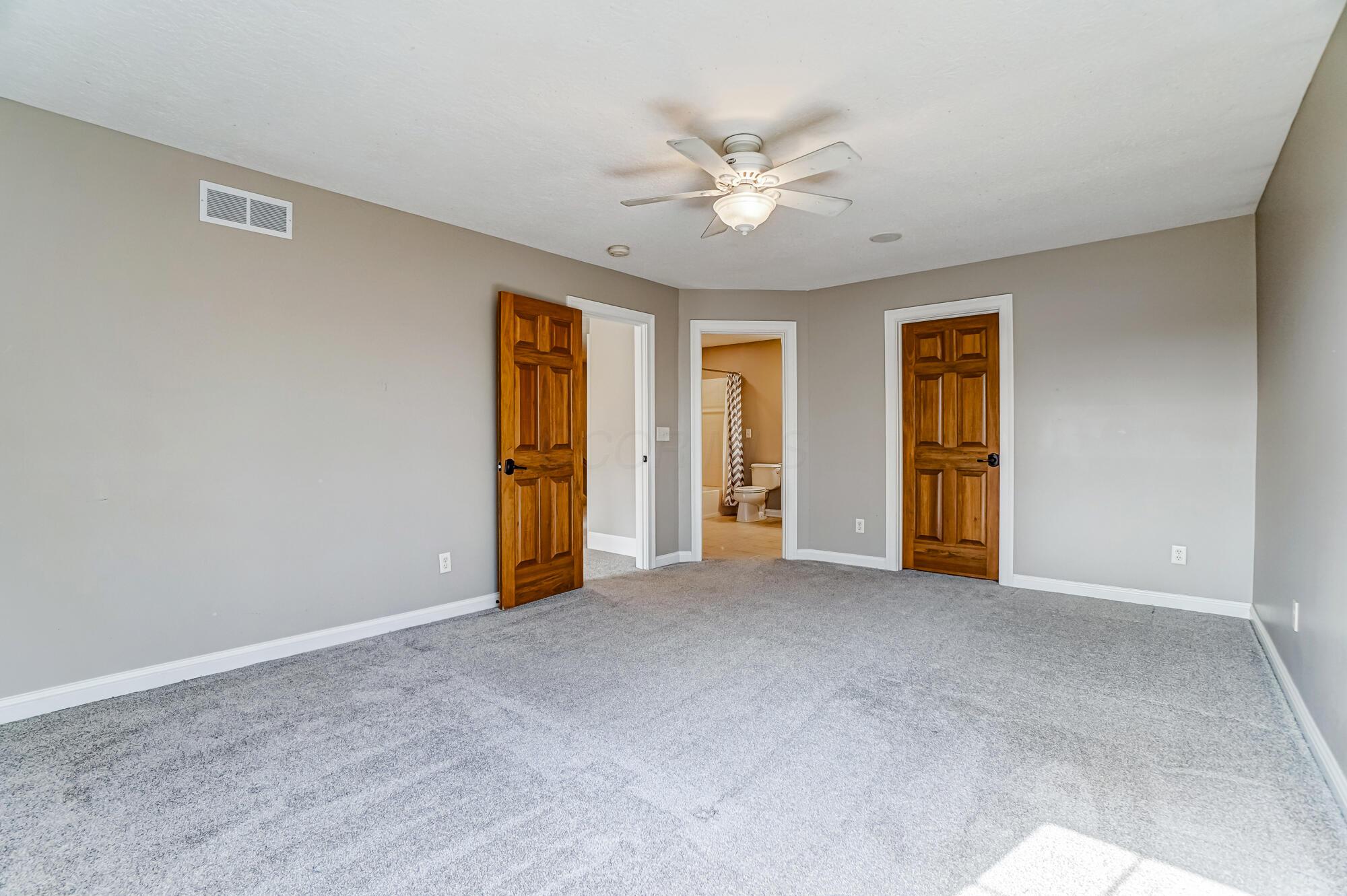 5863 Medallion Drive W Property Photo 54